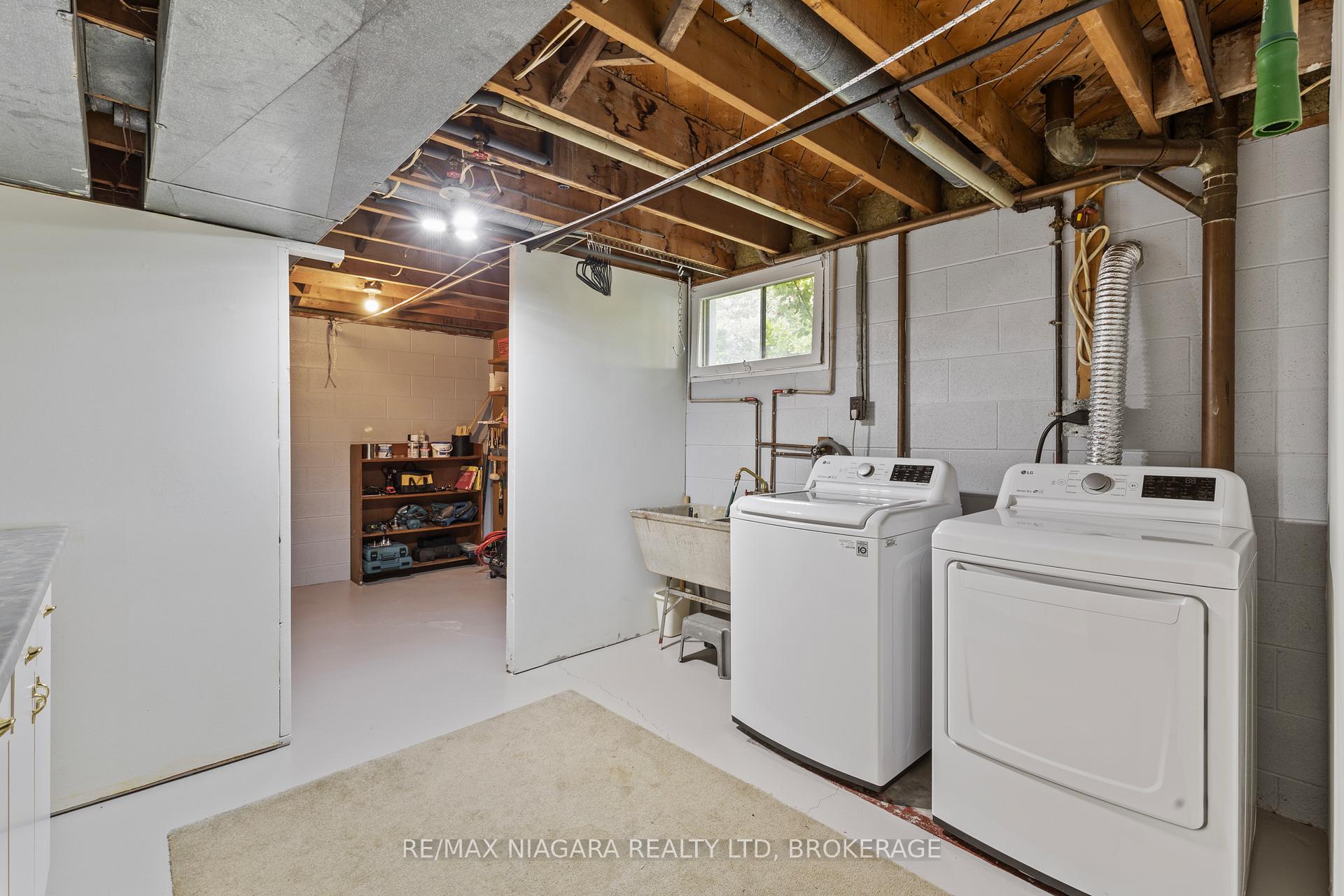 Photo 24 of 18 Charles Avenue, Welland, Lincoln/Crowland — HOMEH