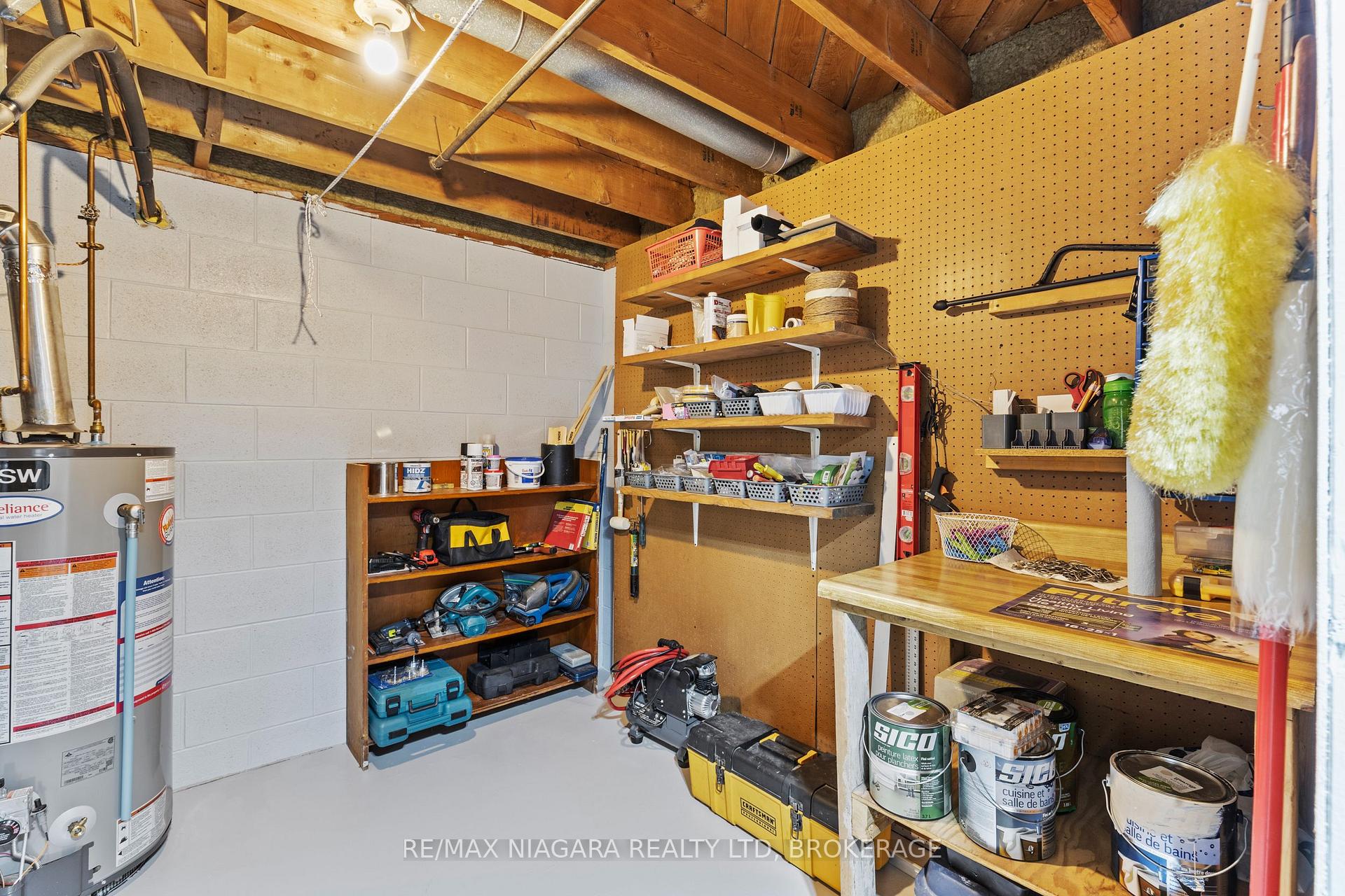 Photo 26 of 18 Charles Avenue, Welland, Lincoln/Crowland — HOMEH