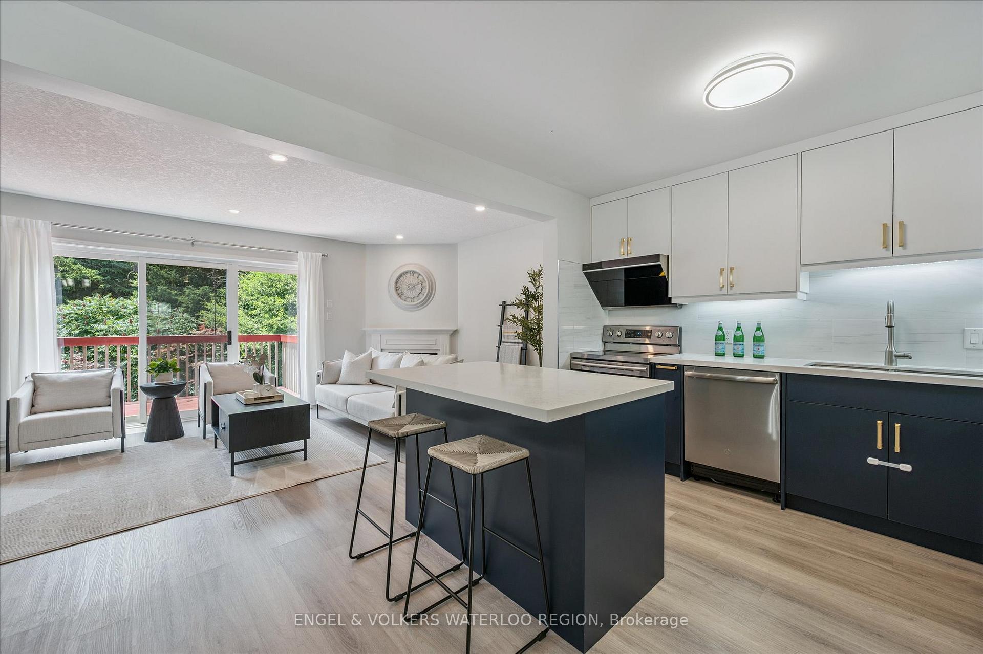 Photo 1 of 443 Laurel Gate Drive, Waterloo — HOMEH