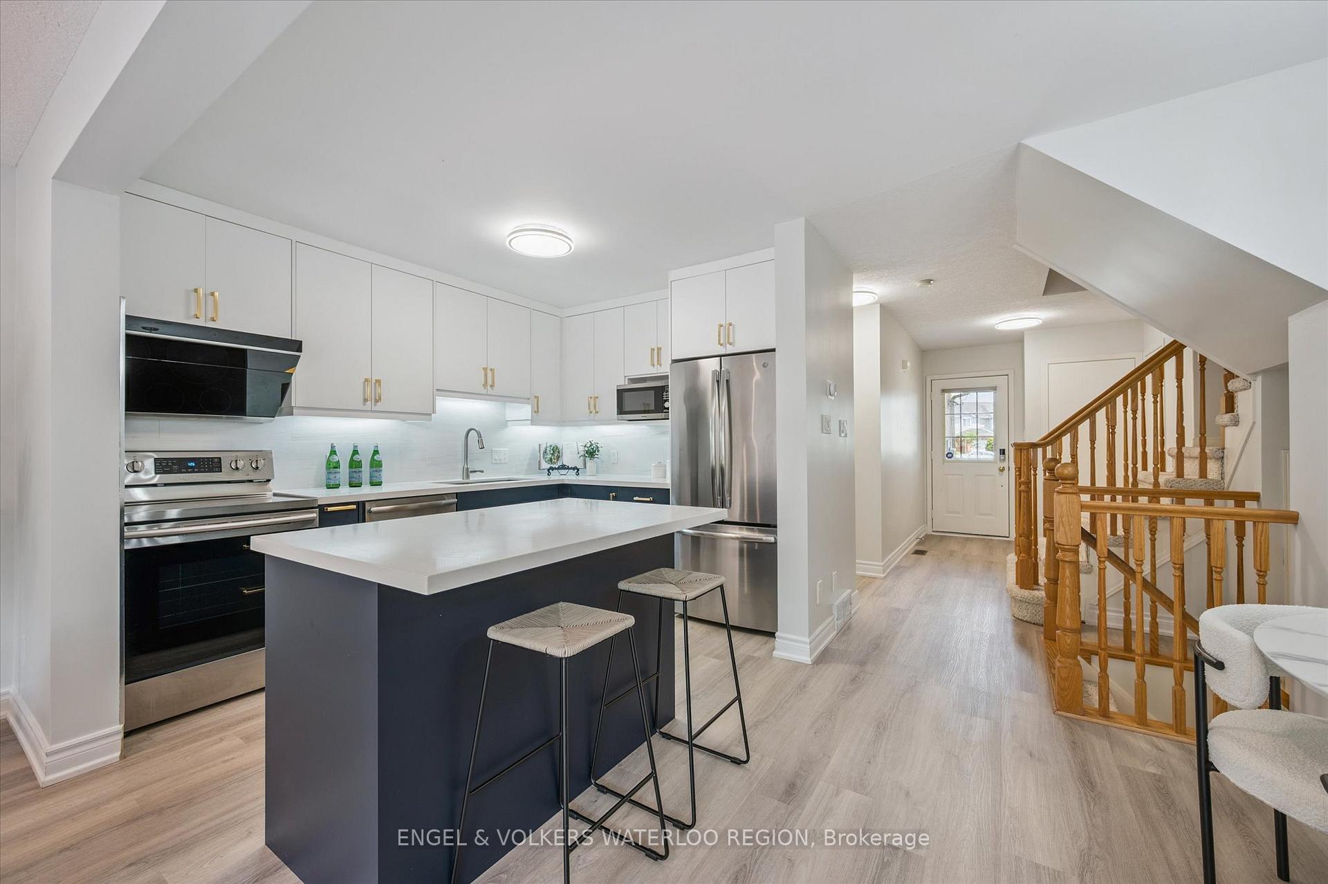 Photo 7 of 443 Laurel Gate Drive, Waterloo — HOMEH