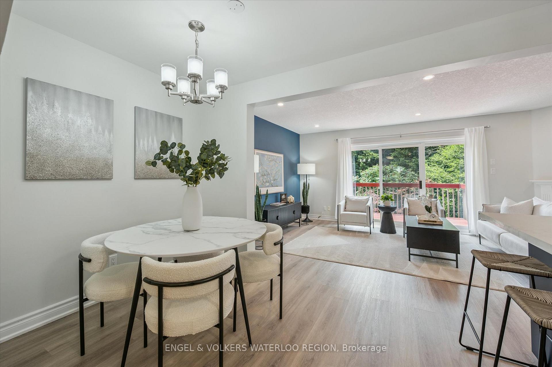 Photo 13 of 443 Laurel Gate Drive, Waterloo — HOMEH