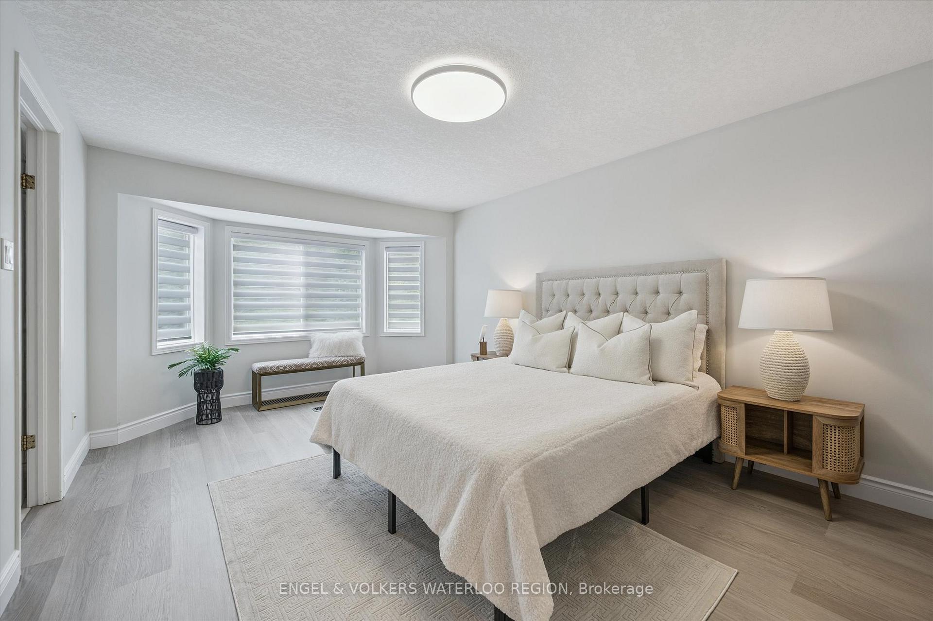Photo 19 of 443 Laurel Gate Drive, Waterloo — HOMEH