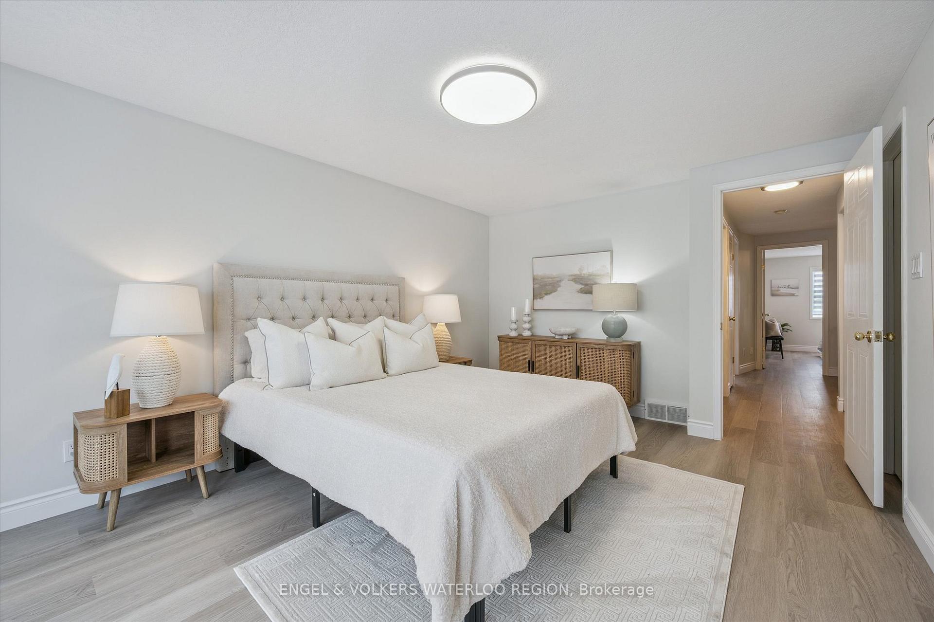 Photo 20 of 443 Laurel Gate Drive, Waterloo — HOMEH