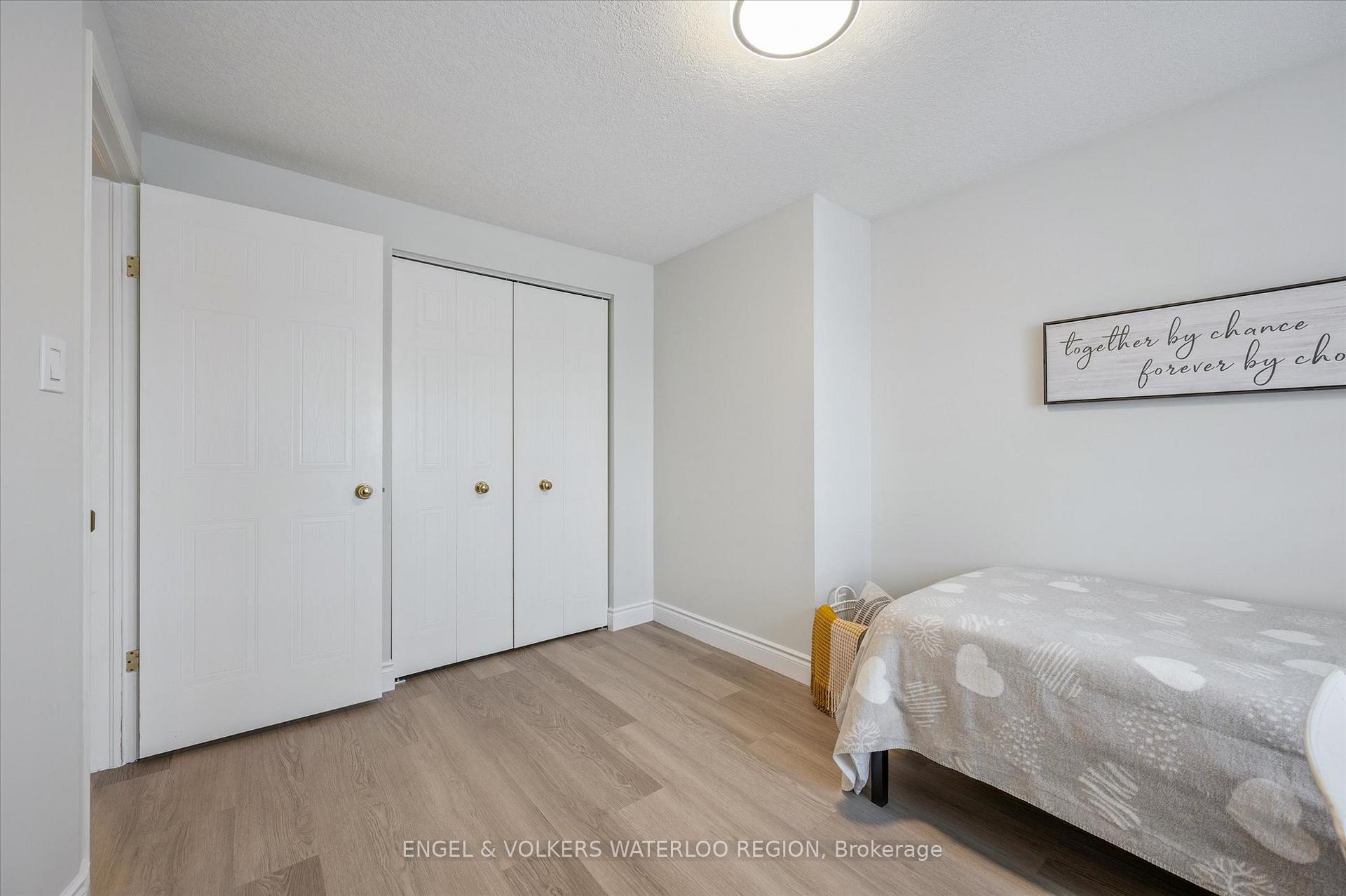 Photo 26 of 443 Laurel Gate Drive, Waterloo — HOMEH