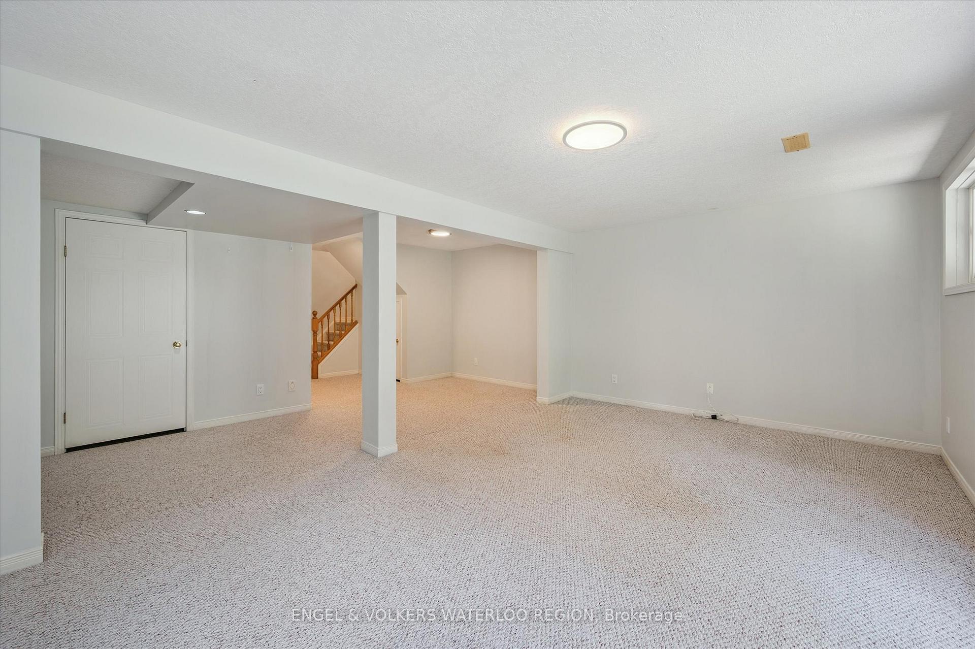 Photo 31 of 443 Laurel Gate Drive, Waterloo — HOMEH