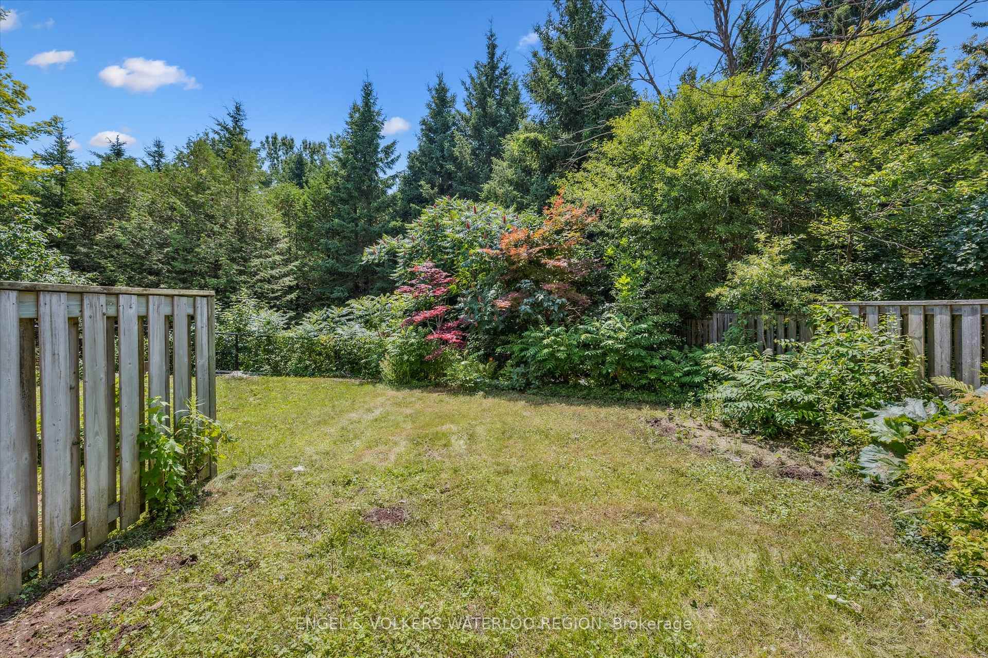 Photo 36 of 443 Laurel Gate Drive, Waterloo — HOMEH