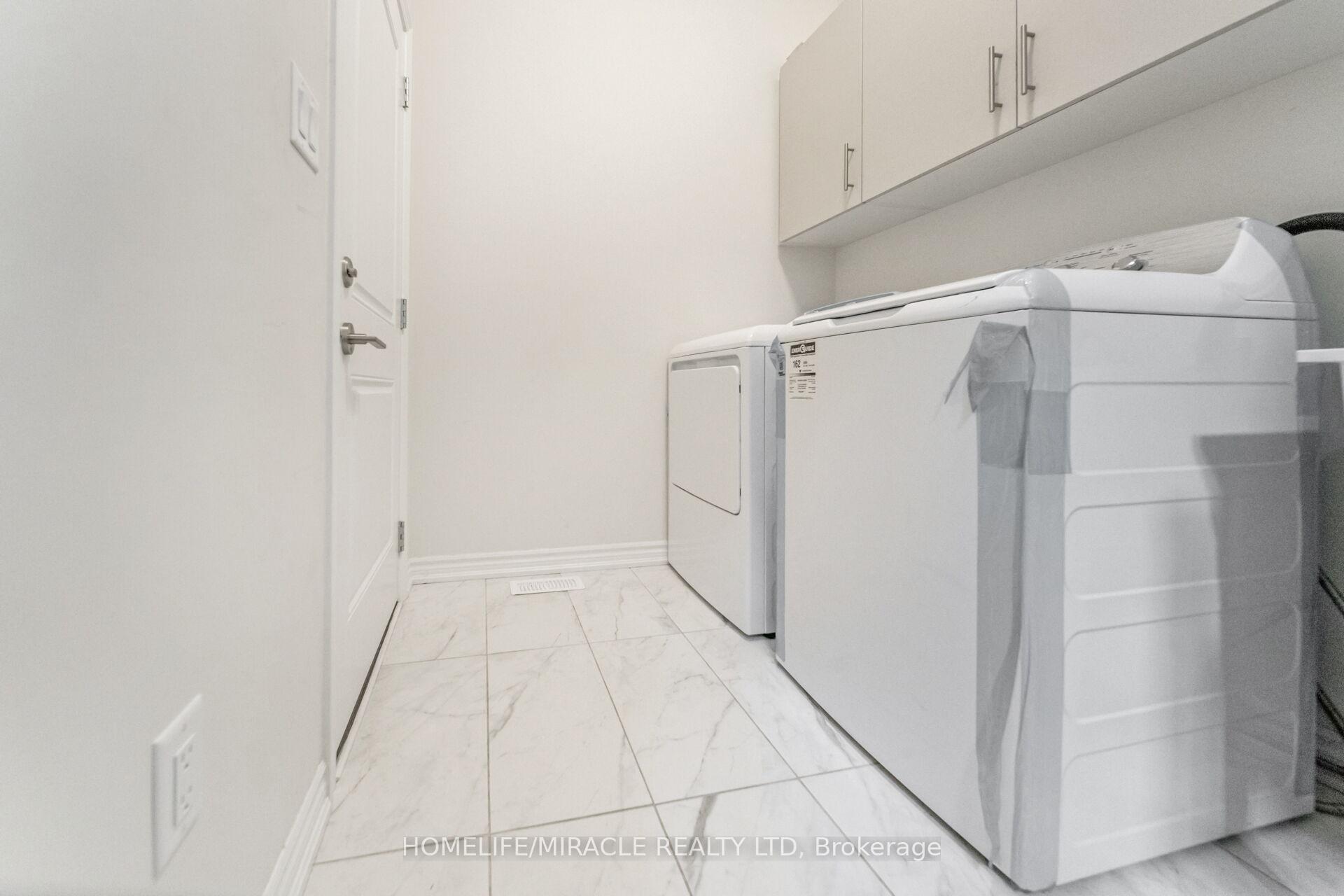 Photo 36 of 64 Phoenix Boulevard, Barrie, Rural Barrie Southeast — HOMEH