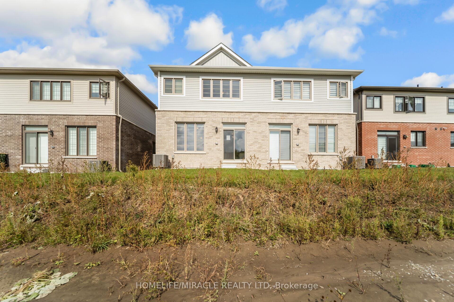 Photo 39 of 64 Phoenix Boulevard, Barrie, Rural Barrie Southeast — HOMEH
