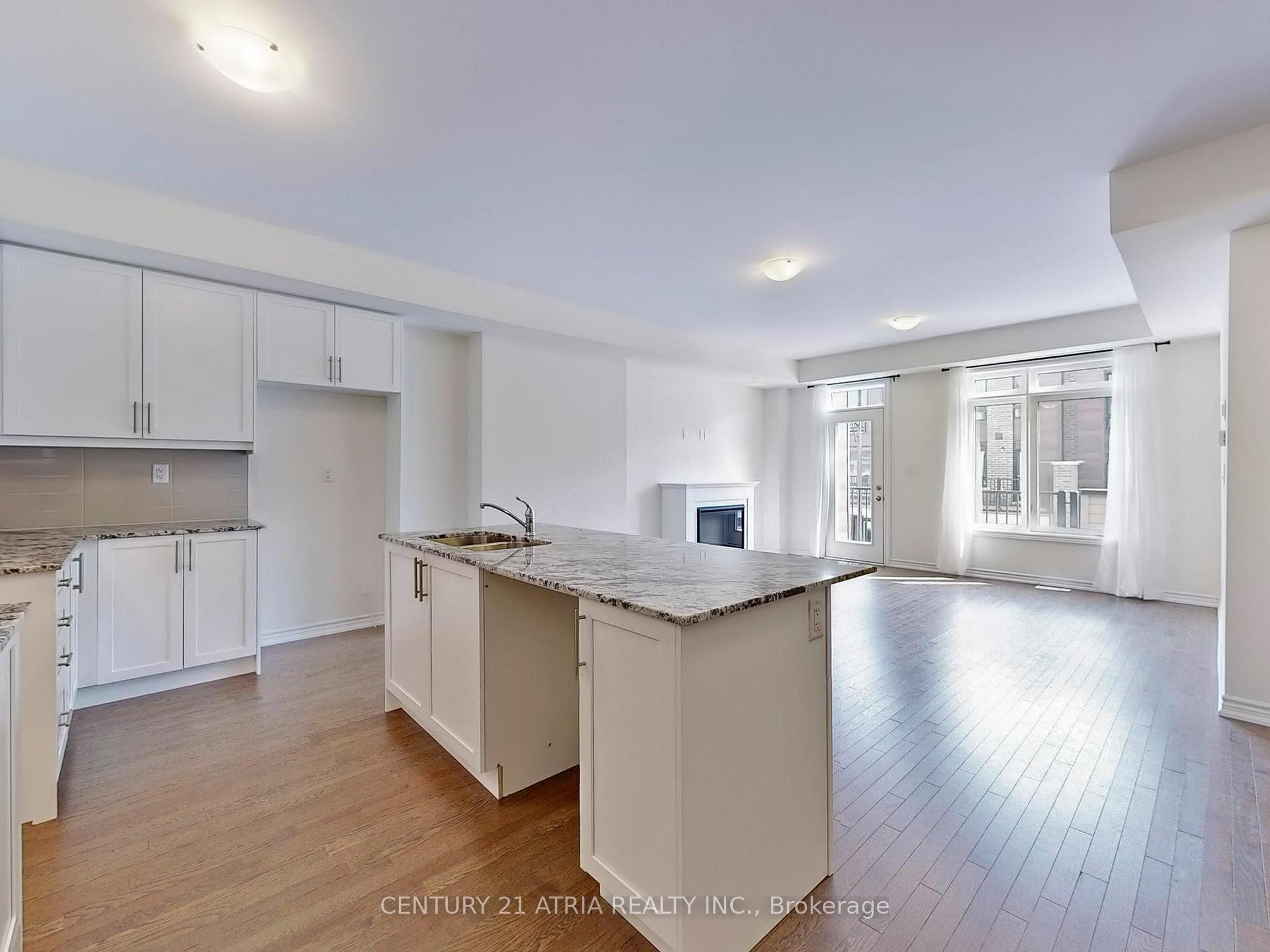 Photo 9 of 12 Gunton Street, Aurora, Bayview Northeast — HOMEH