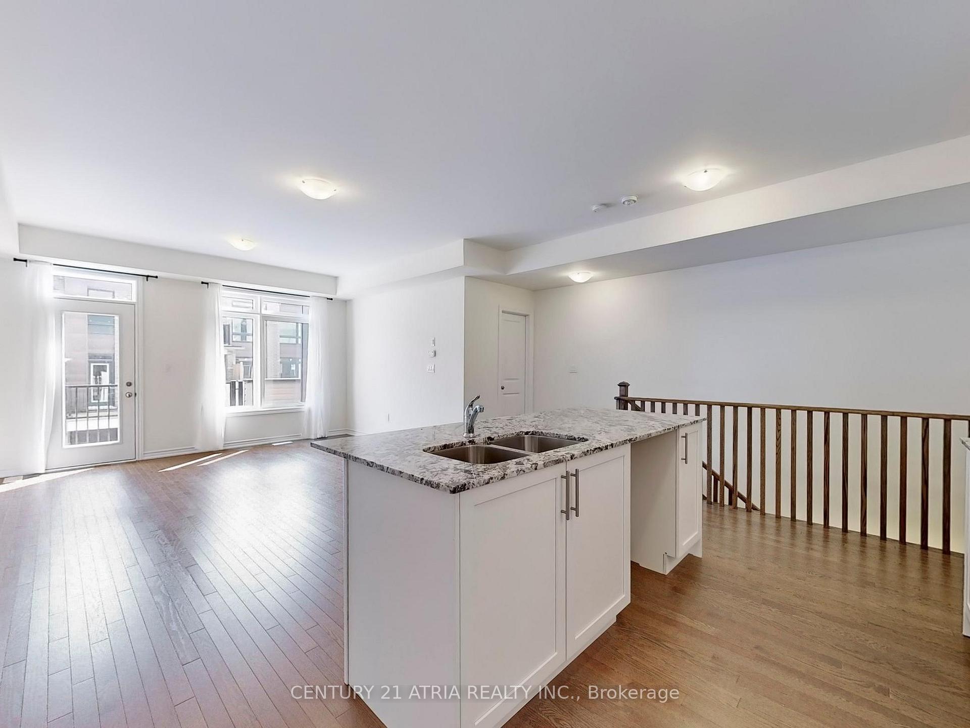Photo 11 of 12 Gunton Street, Aurora, Bayview Northeast — HOMEH