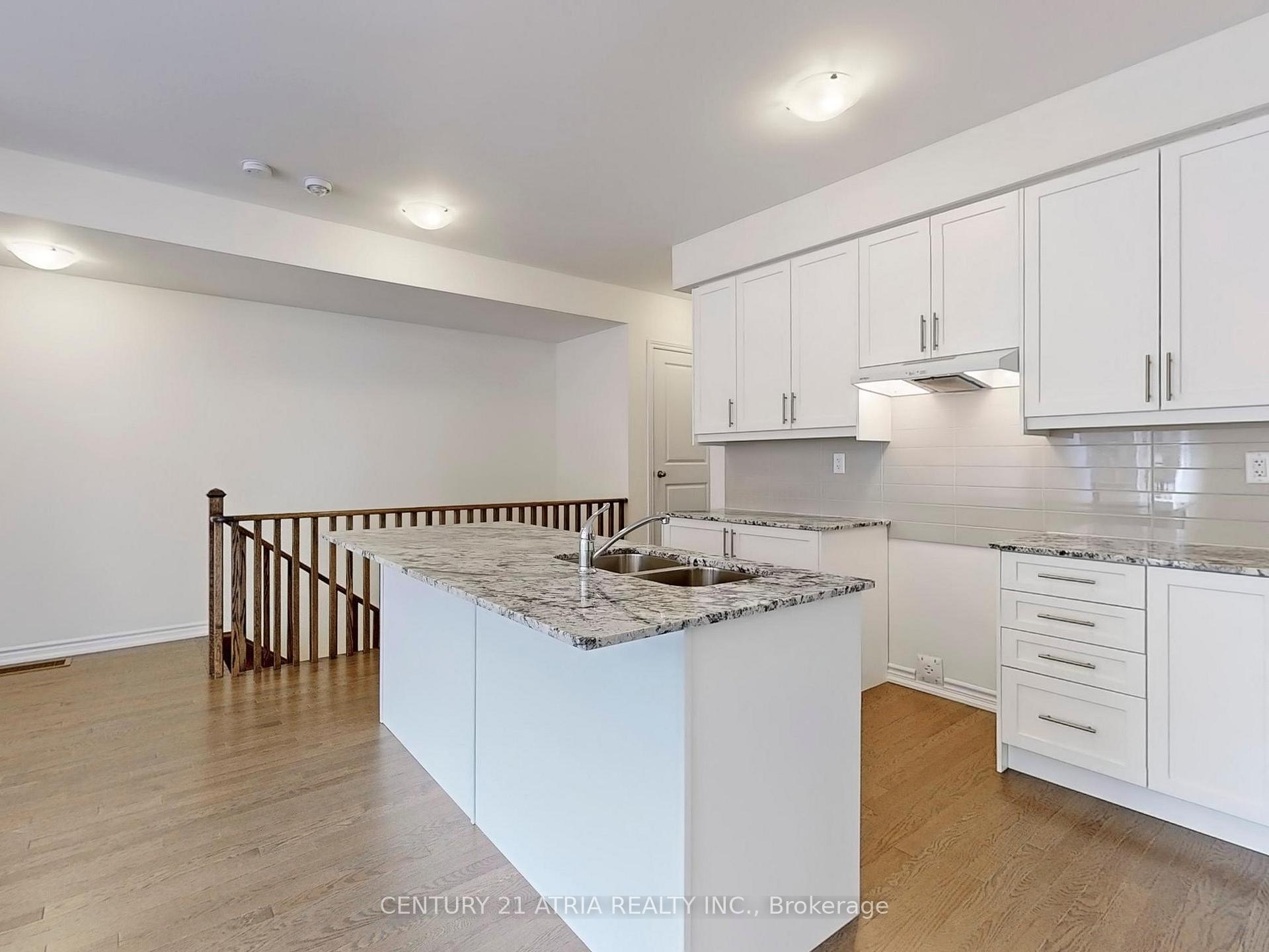Photo 13 of 12 Gunton Street, Aurora, Bayview Northeast — HOMEH