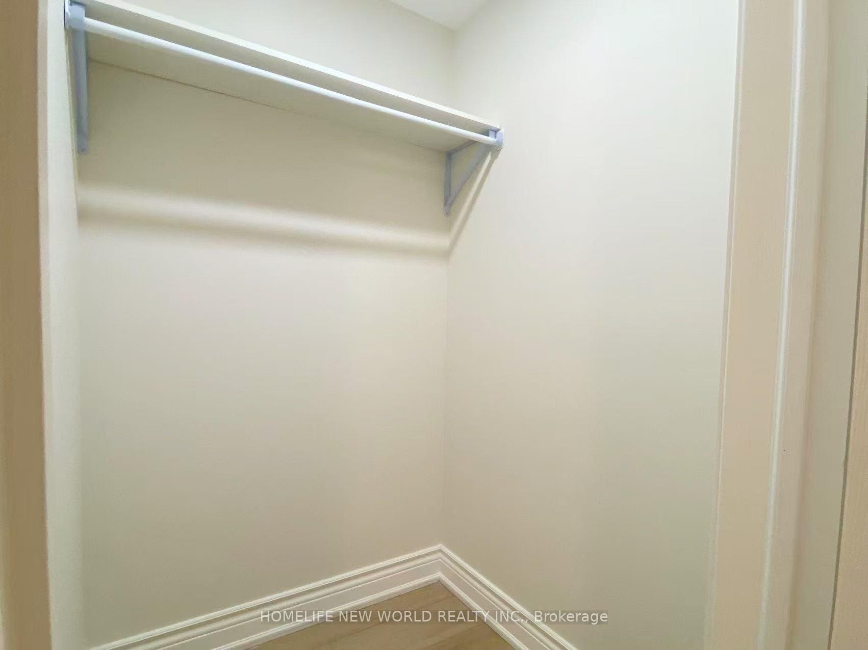 Photo 14 of 37 Port Royal Avenue, Vaughan, Kleinburg — HOMEH