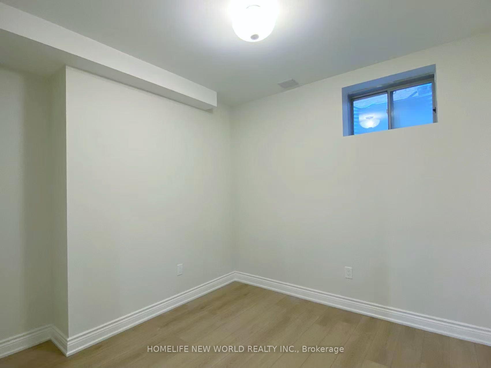 Photo 15 of 37 Port Royal Avenue, Vaughan, Kleinburg — HOMEH