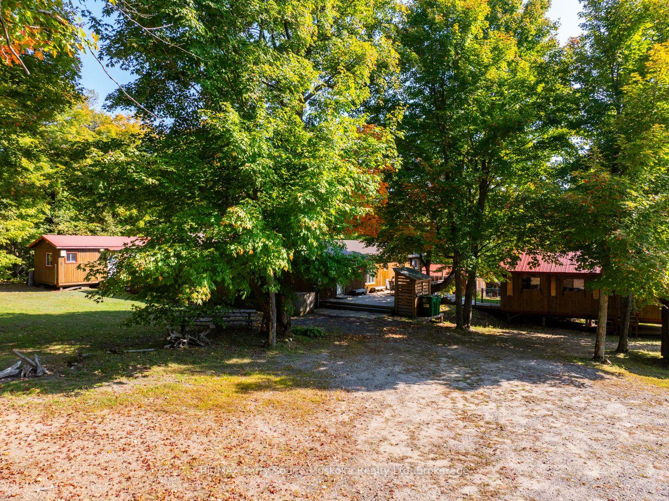Photo 1 of 1099 Bunny Trail, Whitestone — HOMEH