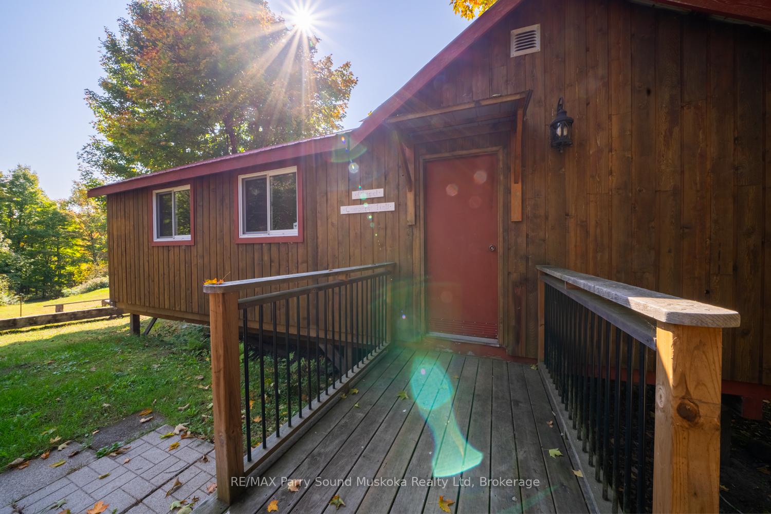 Photo 15 of 1099 Bunny Trail, Whitestone — HOMEH