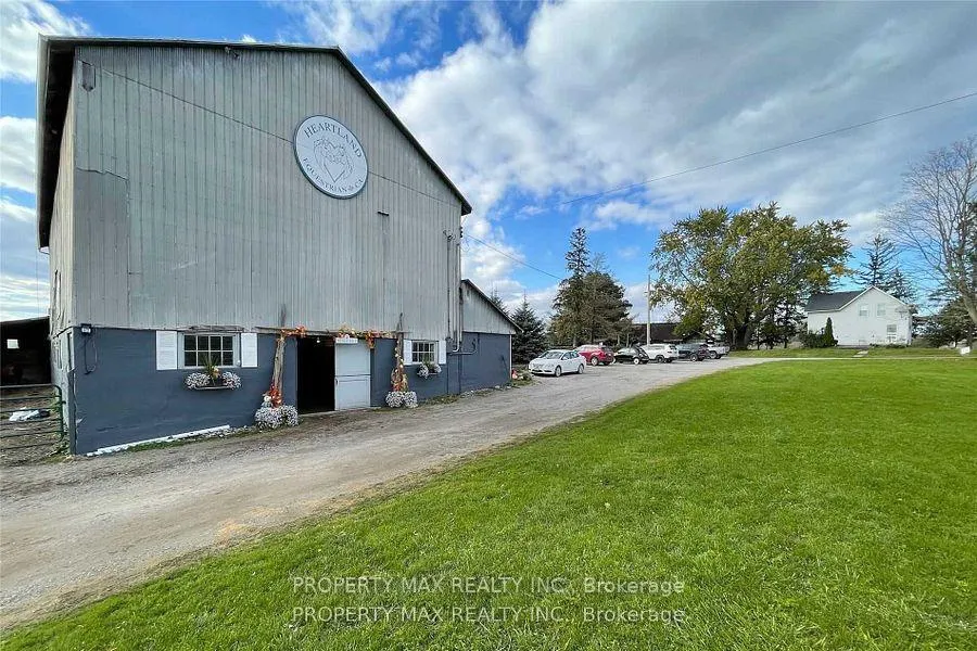 Photo 16 of 9570 Duffs Road, Whitby, Brooklin — HOMEH