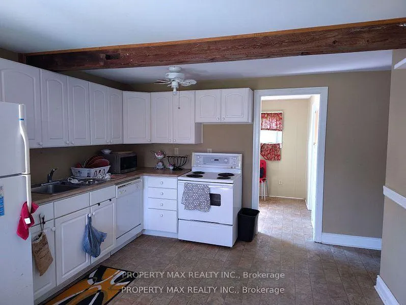 Photo 18 of 9570 Duffs Road, Whitby, Brooklin — HOMEH