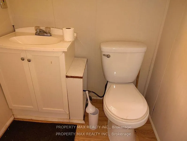 Photo 28 of 9570 Duffs Road, Whitby, Brooklin — HOMEH