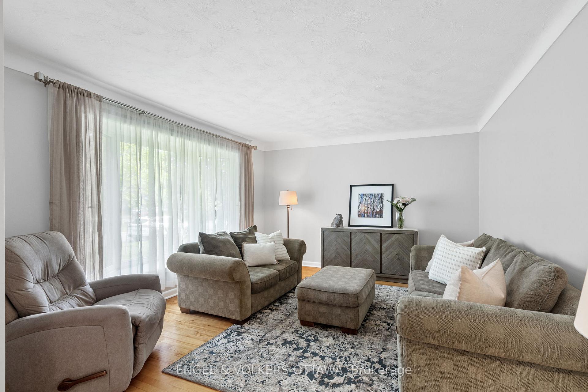 Photo 6 of 624 Browning Avenue, Ottawa, Riverview Park — HOMEH