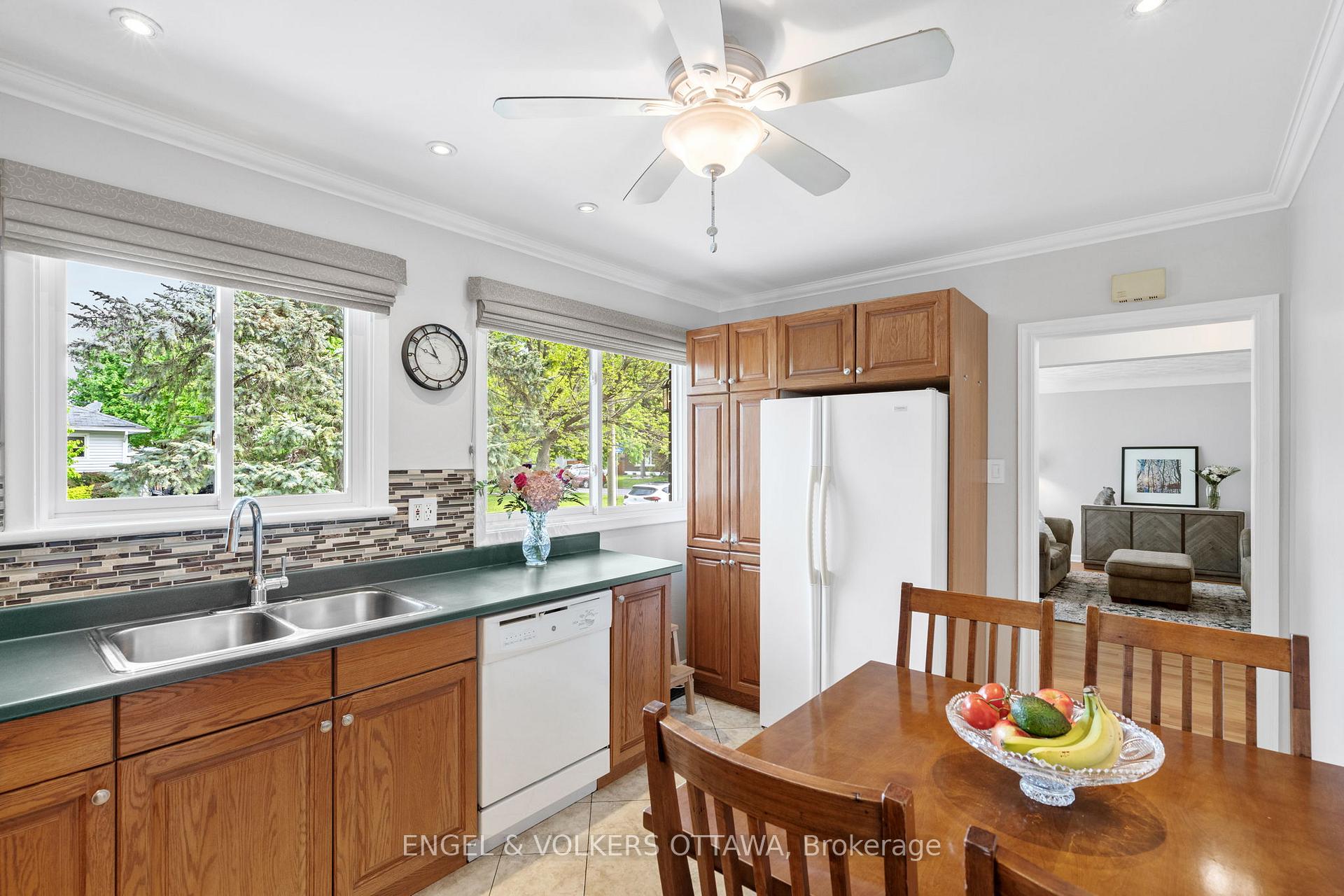 Photo 8 of 624 Browning Avenue, Ottawa, Riverview Park — HOMEH