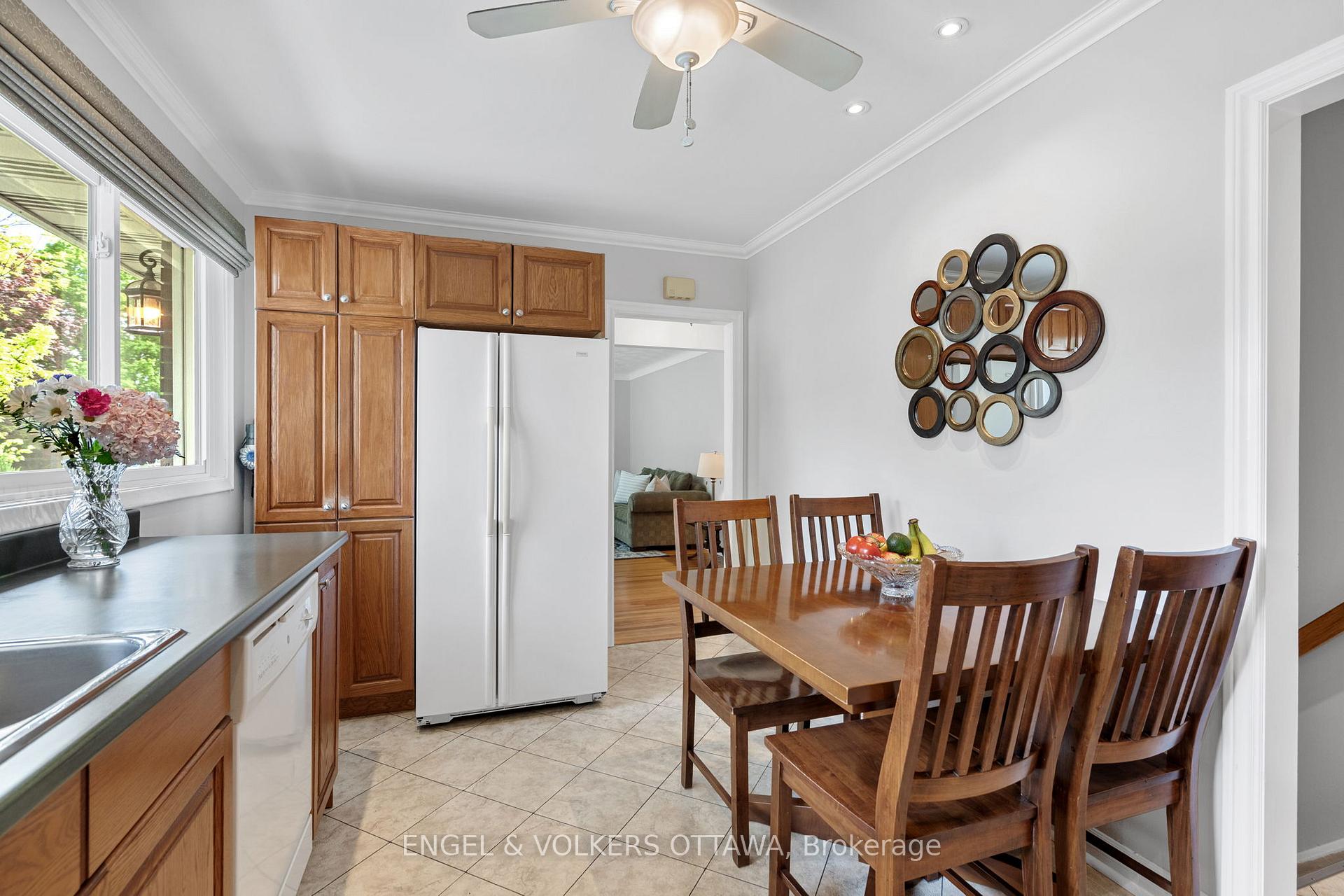 Photo 10 of 624 Browning Avenue, Ottawa, Riverview Park — HOMEH