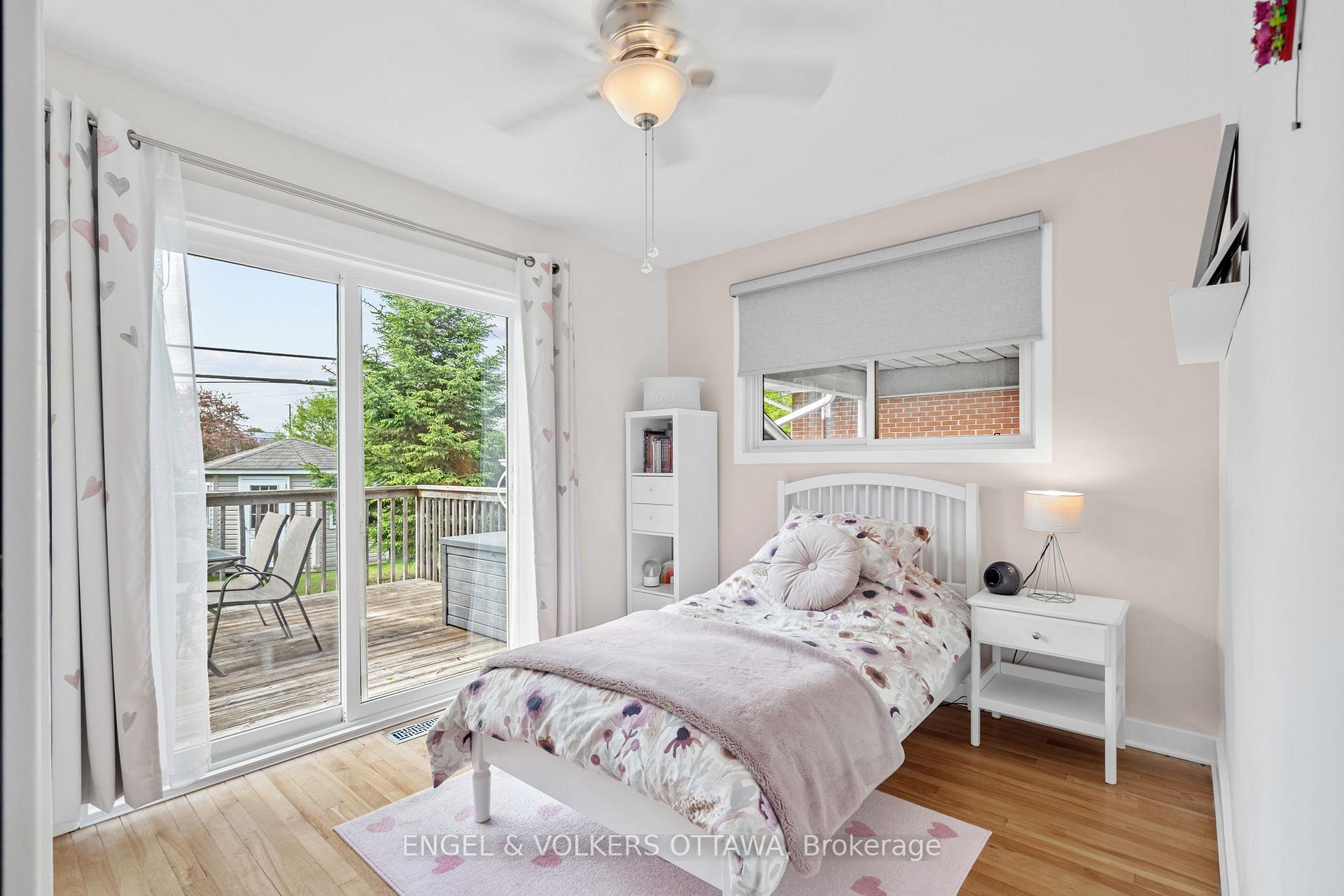 Photo 18 of 624 Browning Avenue, Ottawa, Riverview Park — HOMEH