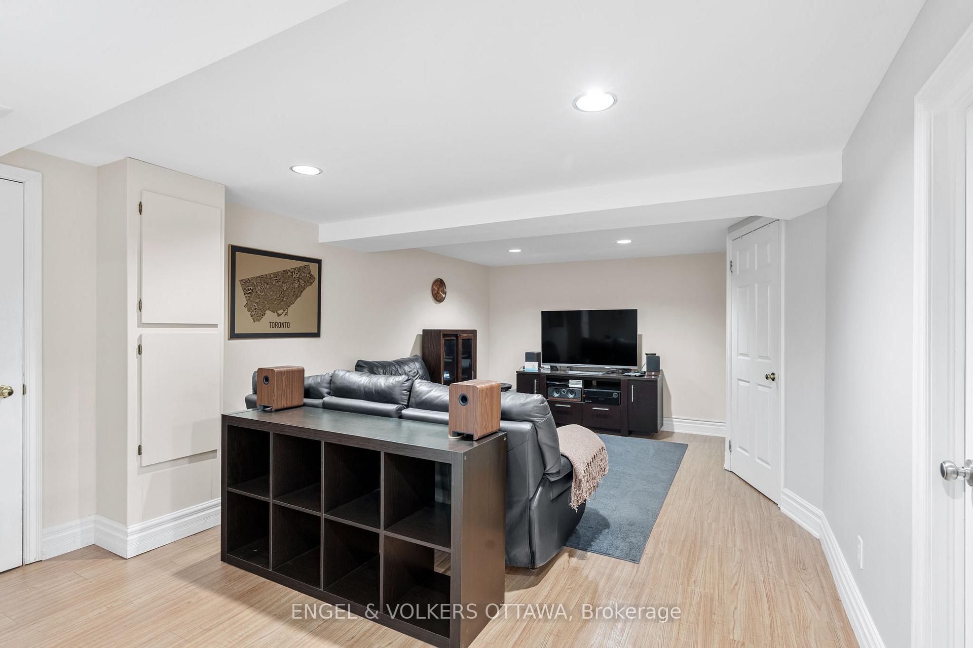 Photo 23 of 624 Browning Avenue, Ottawa, Riverview Park — HOMEH