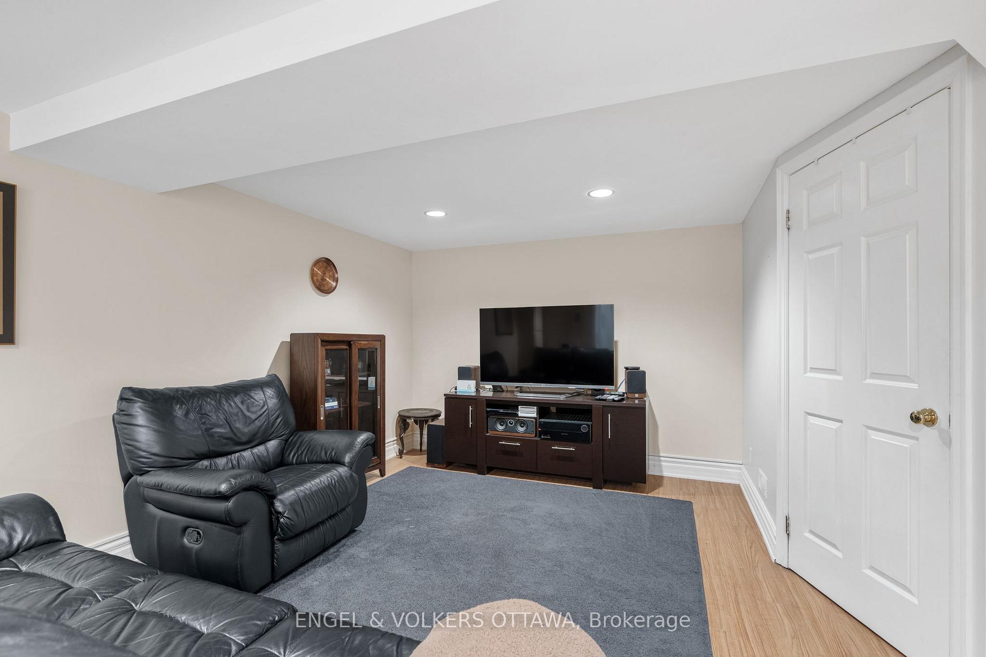 Photo 25 of 624 Browning Avenue, Ottawa, Riverview Park — HOMEH