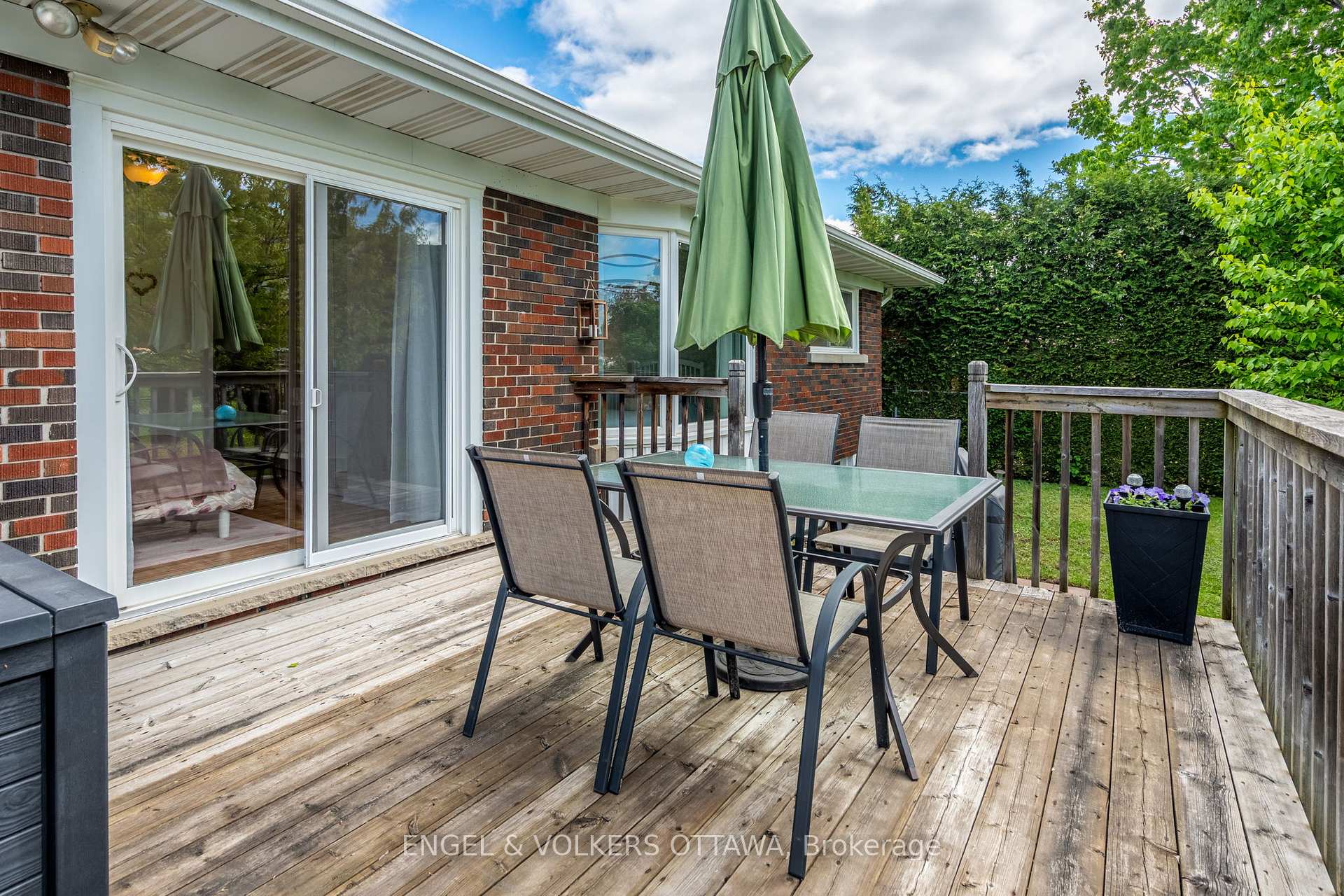 Photo 36 of 624 Browning Avenue, Ottawa, Riverview Park — HOMEH