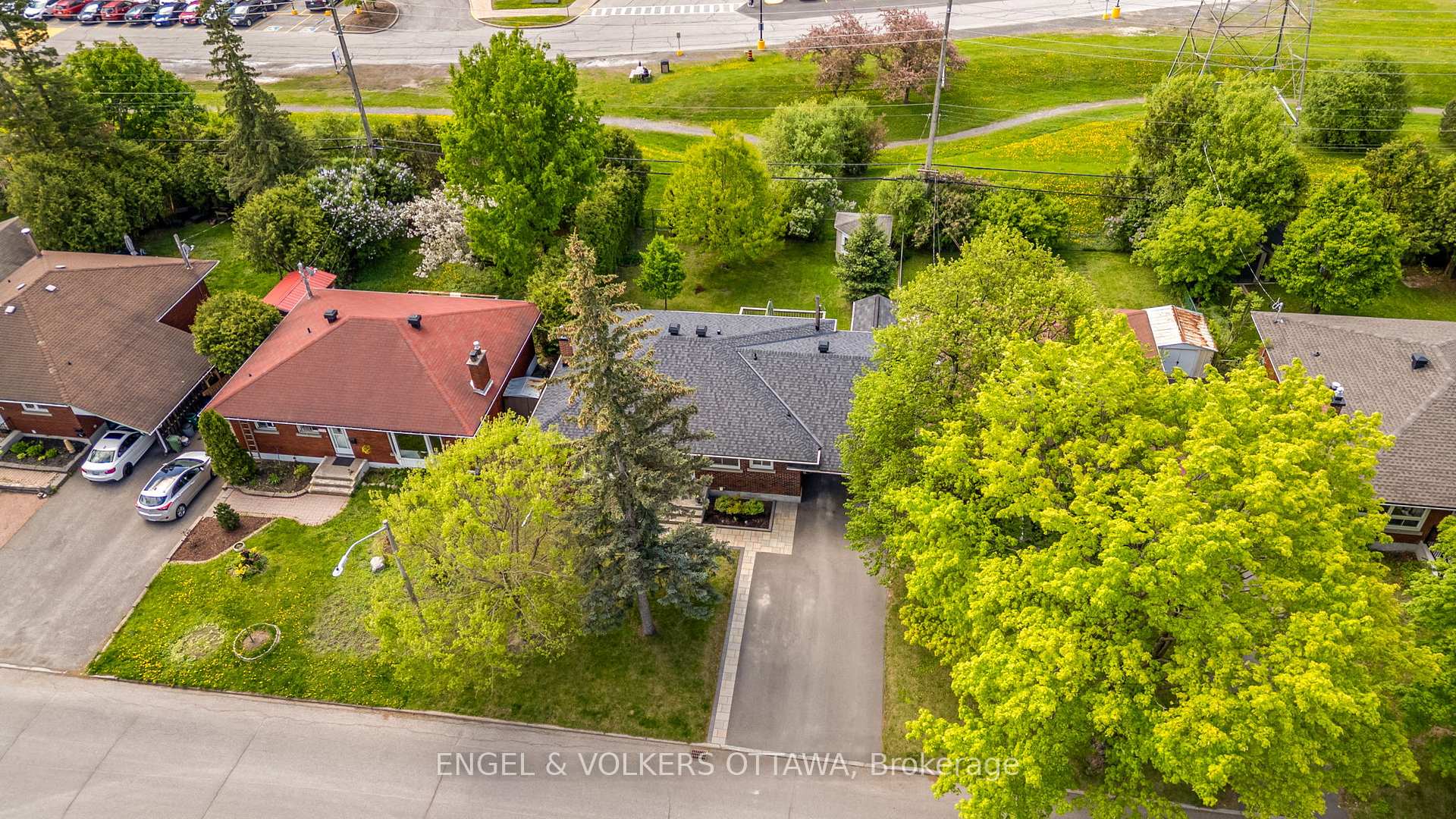 Photo 42 of 624 Browning Avenue, Ottawa, Riverview Park — HOMEH