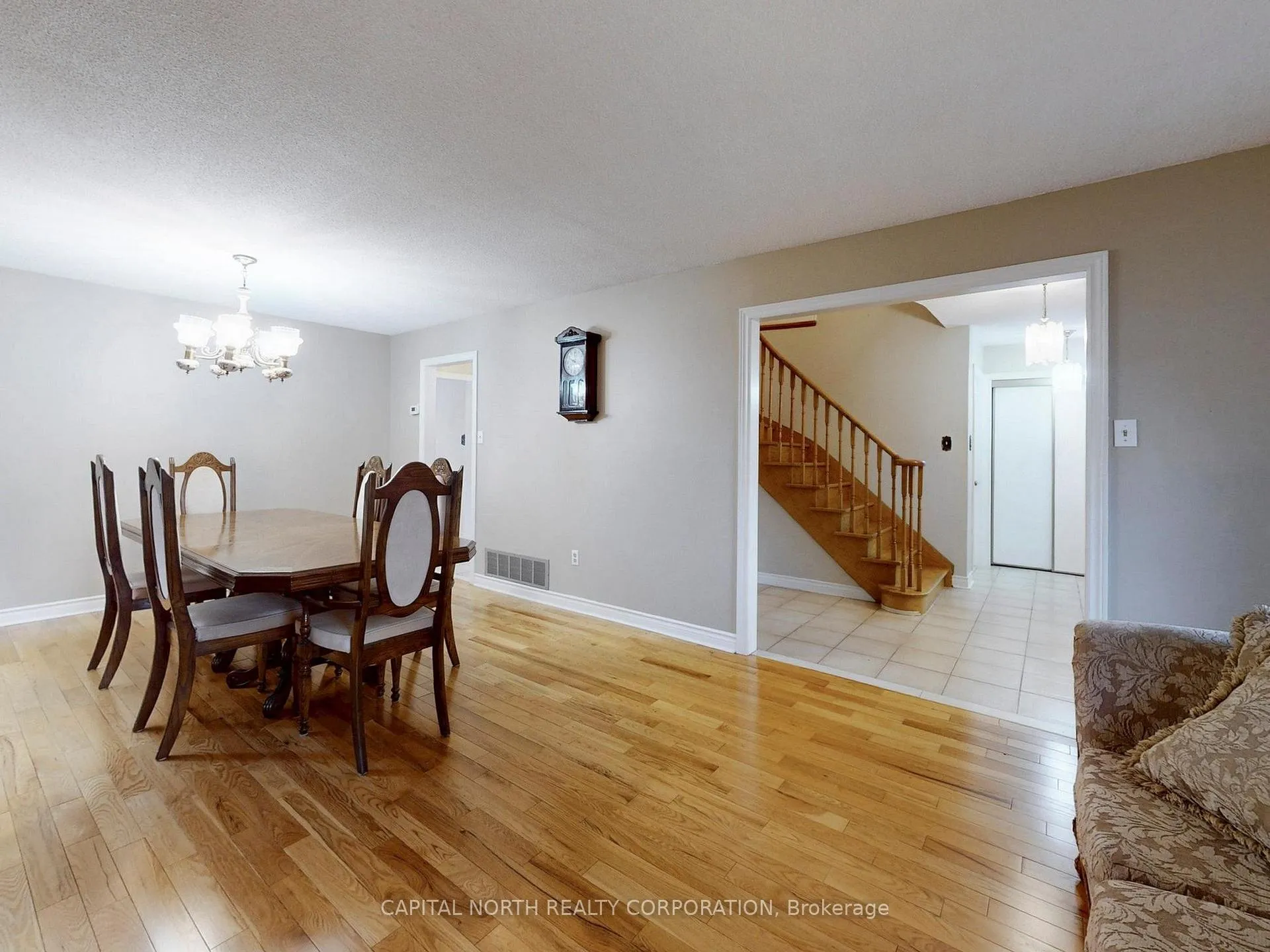 Photo 9 of 61 Sherbourne Drive, Vaughan, Maple — HOMEH
