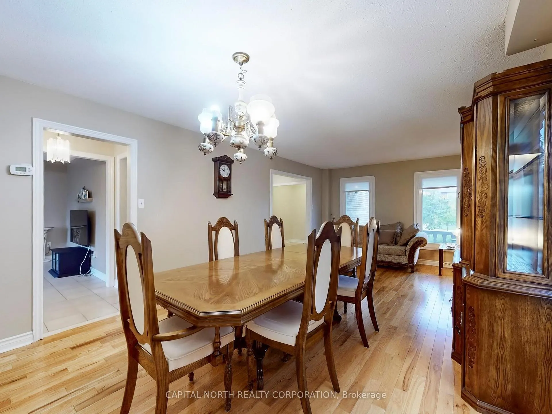 Photo 10 of 61 Sherbourne Drive, Vaughan, Maple — HOMEH