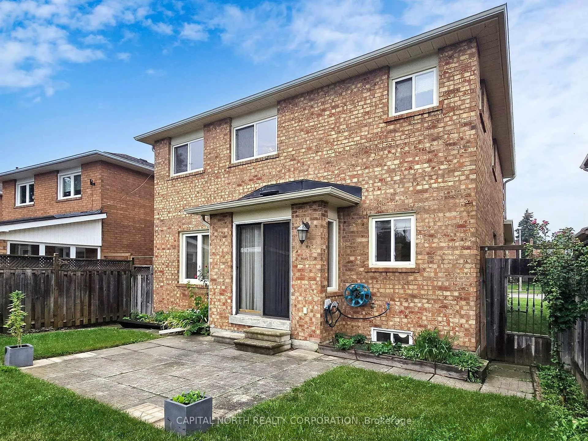 Photo 13 of 61 Sherbourne Drive, Vaughan, Maple — HOMEH