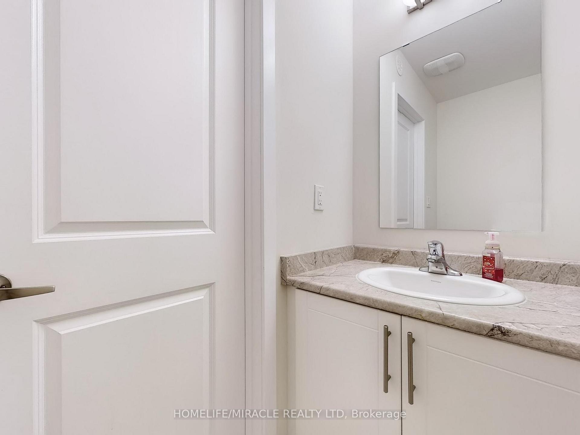 Photo 11 of 41 Kintall Way, Vaughan, Steeles West Industrial — HOMEH