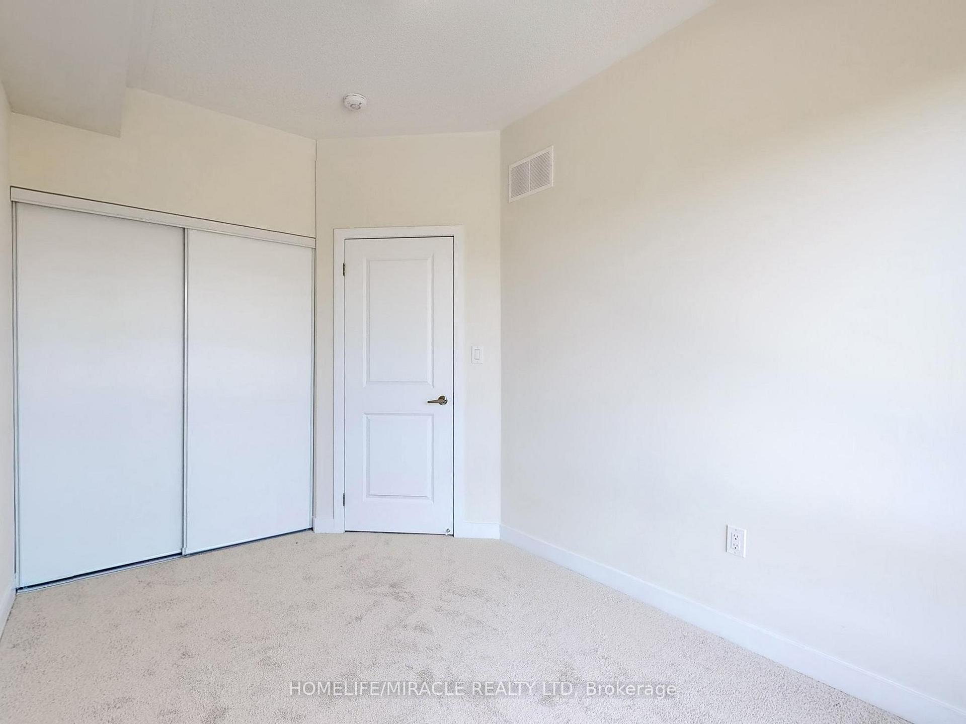 Photo 25 of 41 Kintall Way, Vaughan, Steeles West Industrial — HOMEH