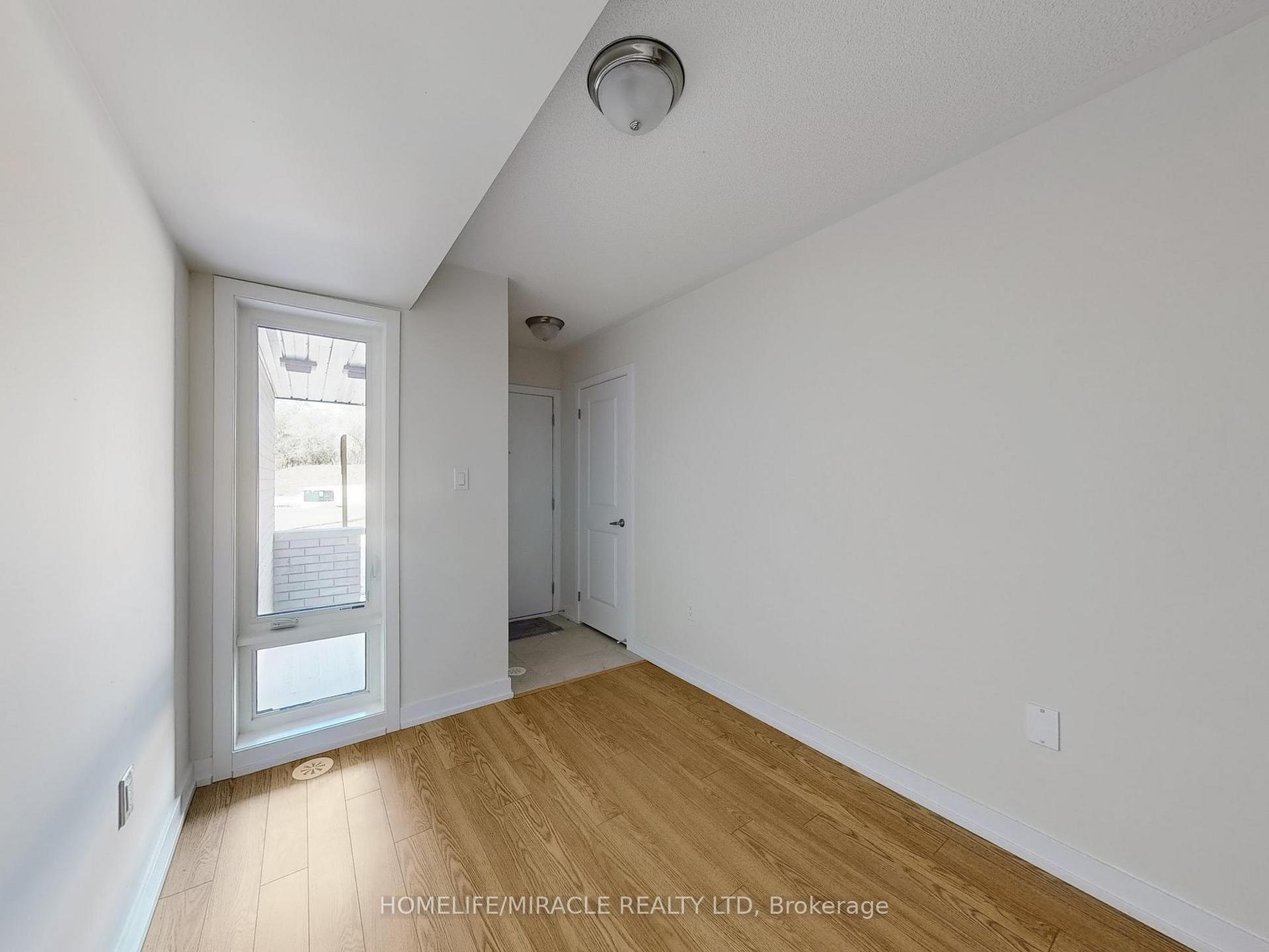 Photo 28 of 41 Kintall Way, Vaughan, Steeles West Industrial — HOMEH