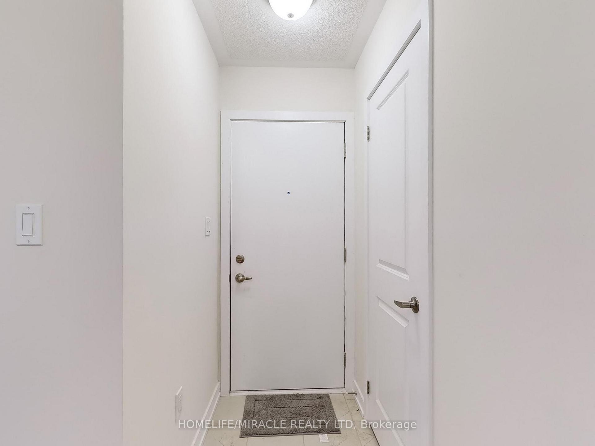 Photo 31 of 41 Kintall Way, Vaughan, Steeles West Industrial — HOMEH