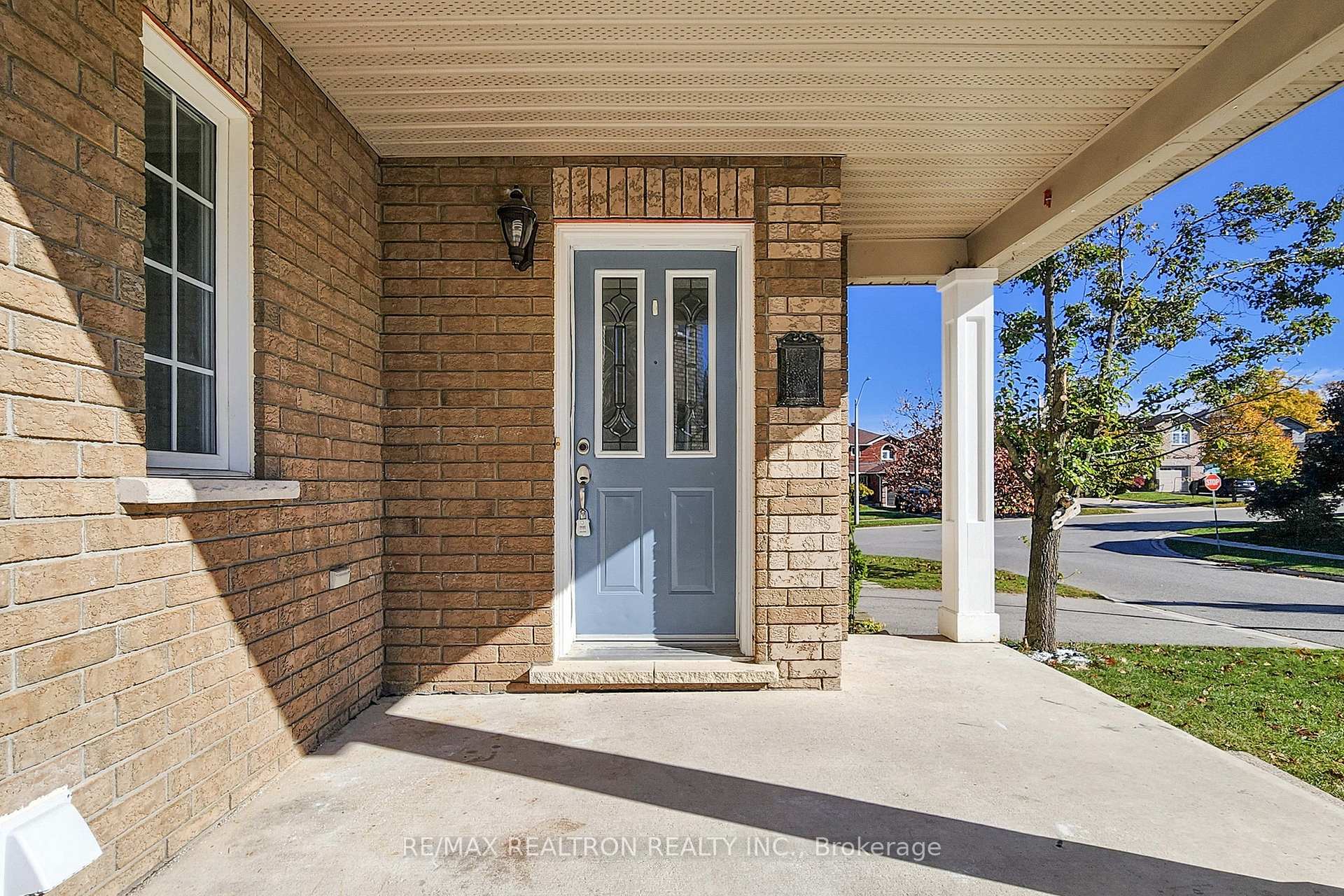 Photo 6 of 46 Watson Drive, Barrie, East Bayfield — HOMEH