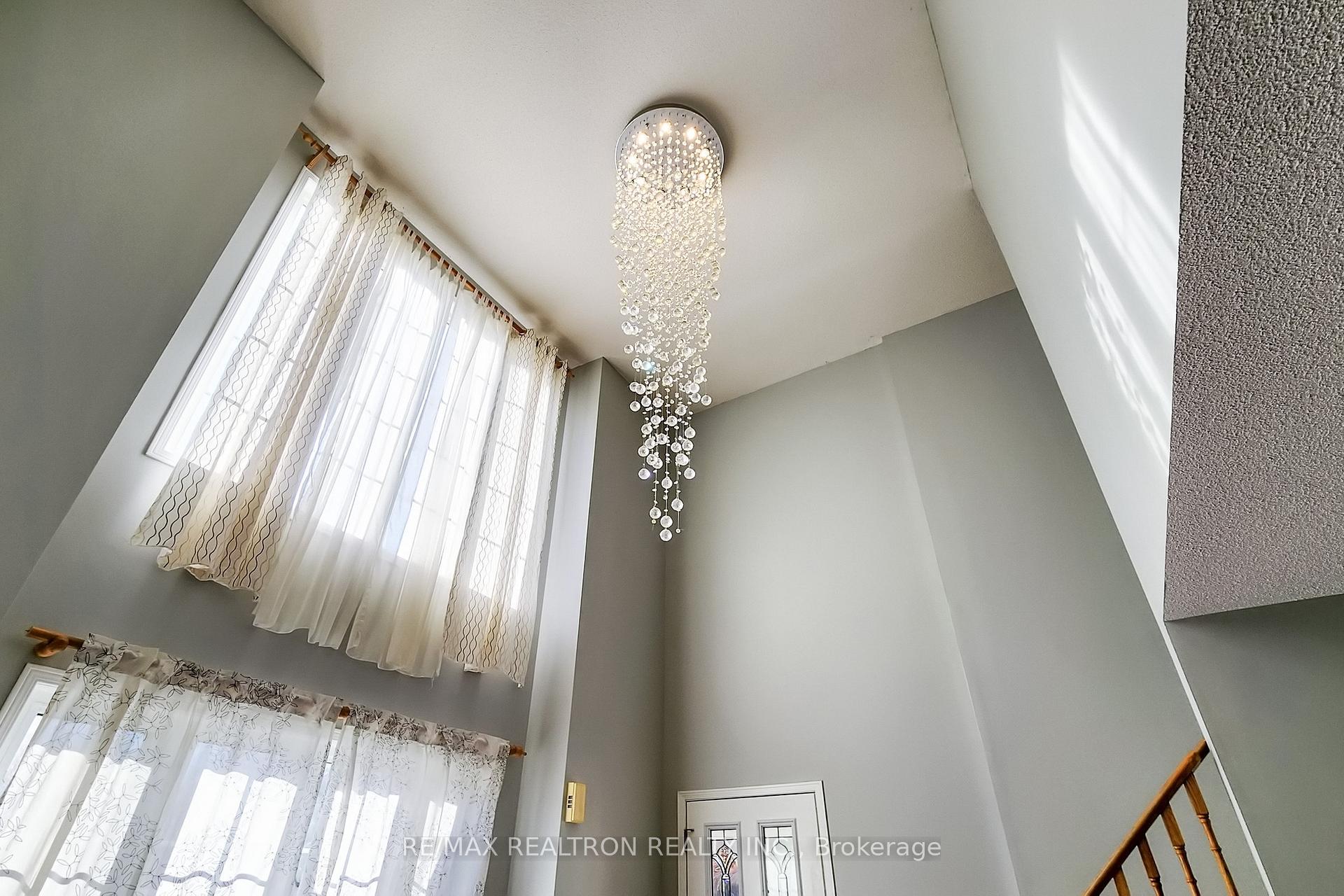 Photo 9 of 46 Watson Drive, Barrie, East Bayfield — HOMEH