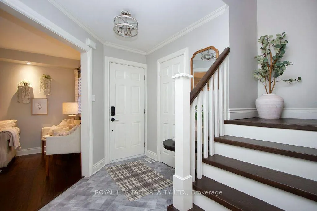 Photo 5 of 66 Fieldnest Crescent, Whitby, Rolling Acres — HOMEH
