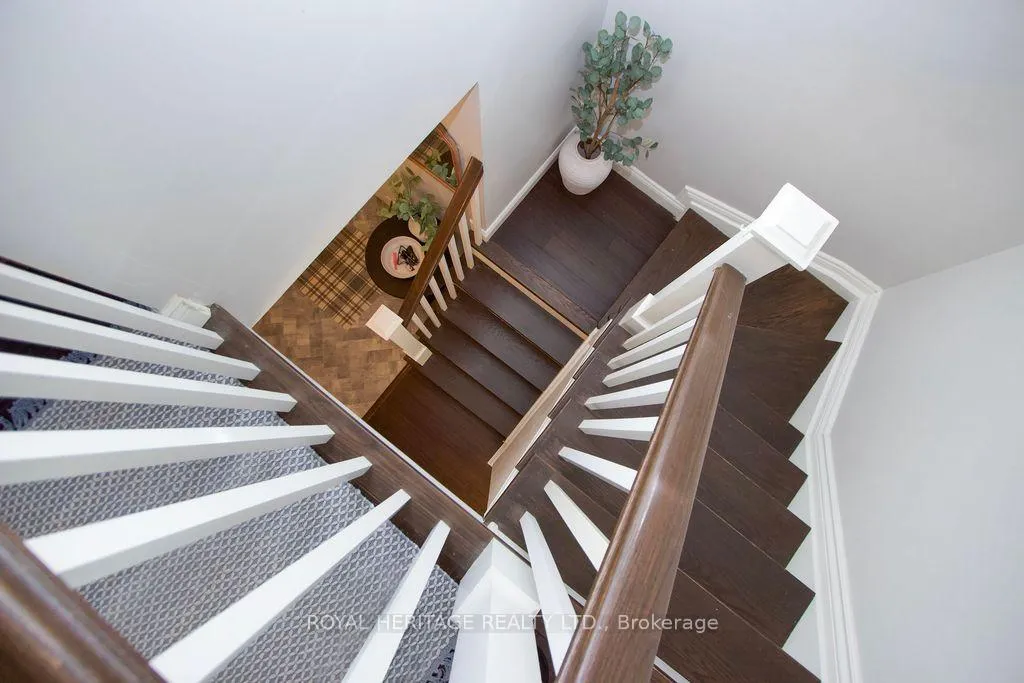 Photo 21 of 66 Fieldnest Crescent, Whitby, Rolling Acres — HOMEH