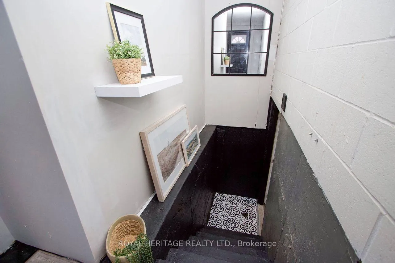 Photo 37 of 66 Fieldnest Crescent, Whitby, Rolling Acres — HOMEH