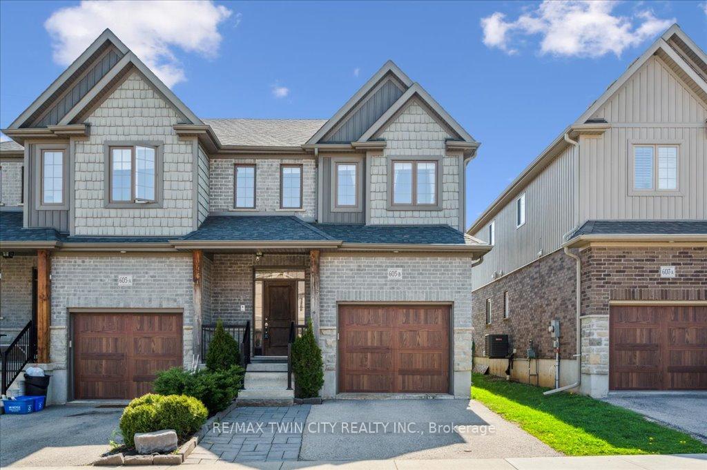 Front of Unit B, 605 Montpellier Drive
