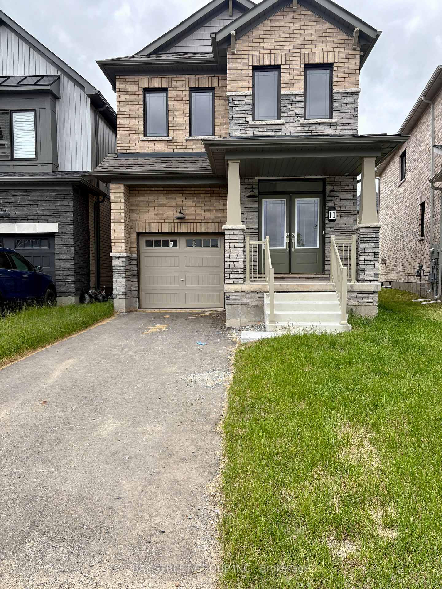Photo 1 of 11 keelson Street, Welland, Dain City — HOMEH