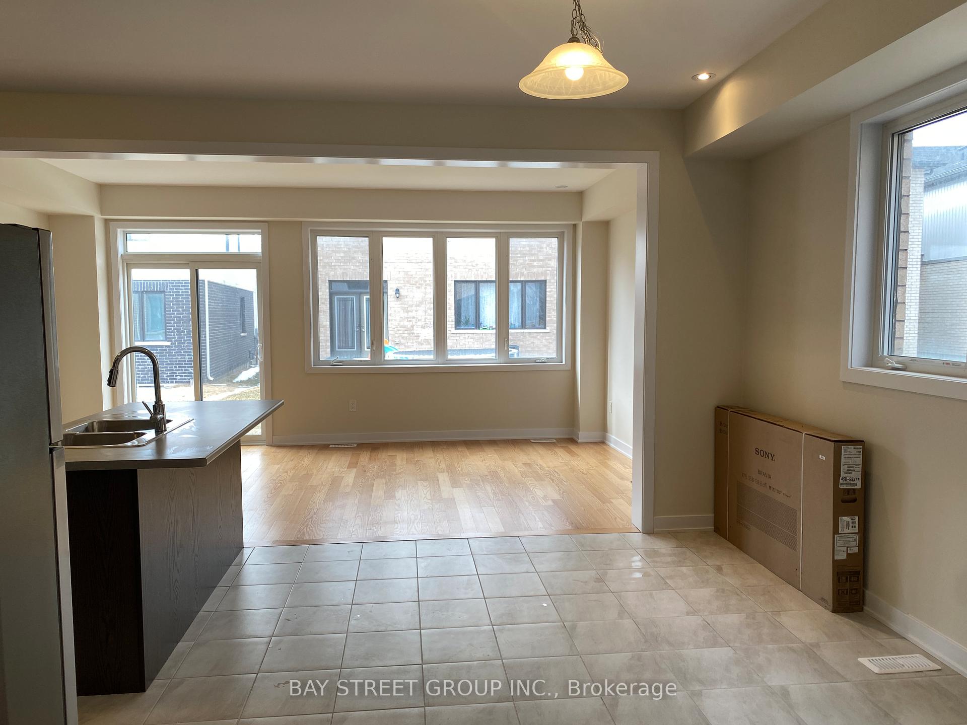 Photo 5 of 11 keelson Street, Welland, Dain City — HOMEH