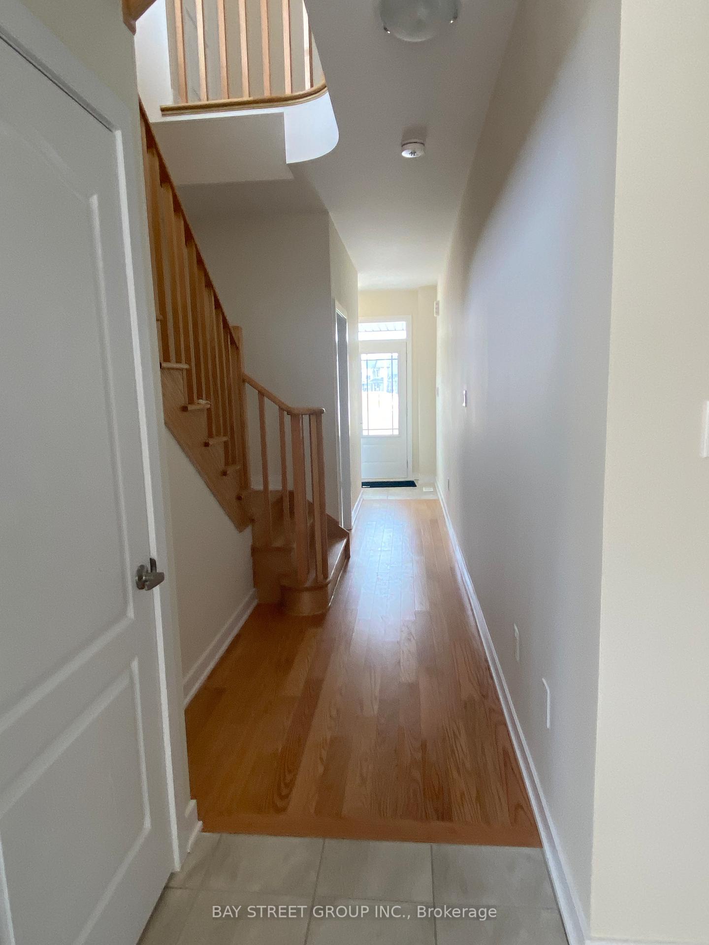 Photo 10 of 11 keelson Street, Welland, Dain City — HOMEH