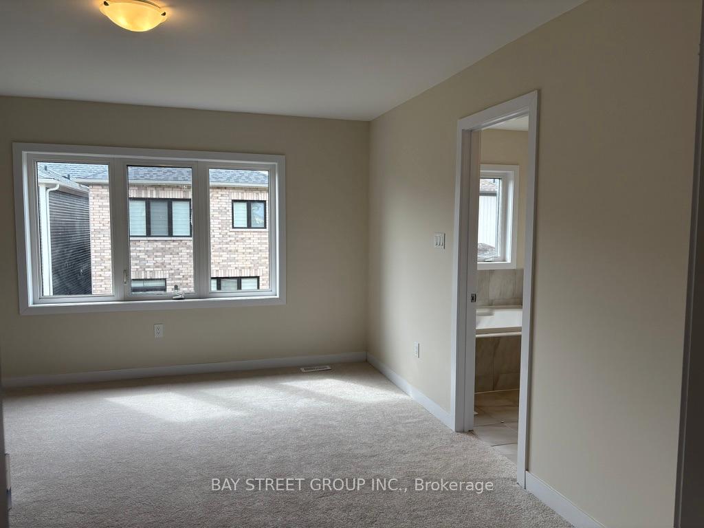 Photo 13 of 11 keelson Street, Welland, Dain City — HOMEH