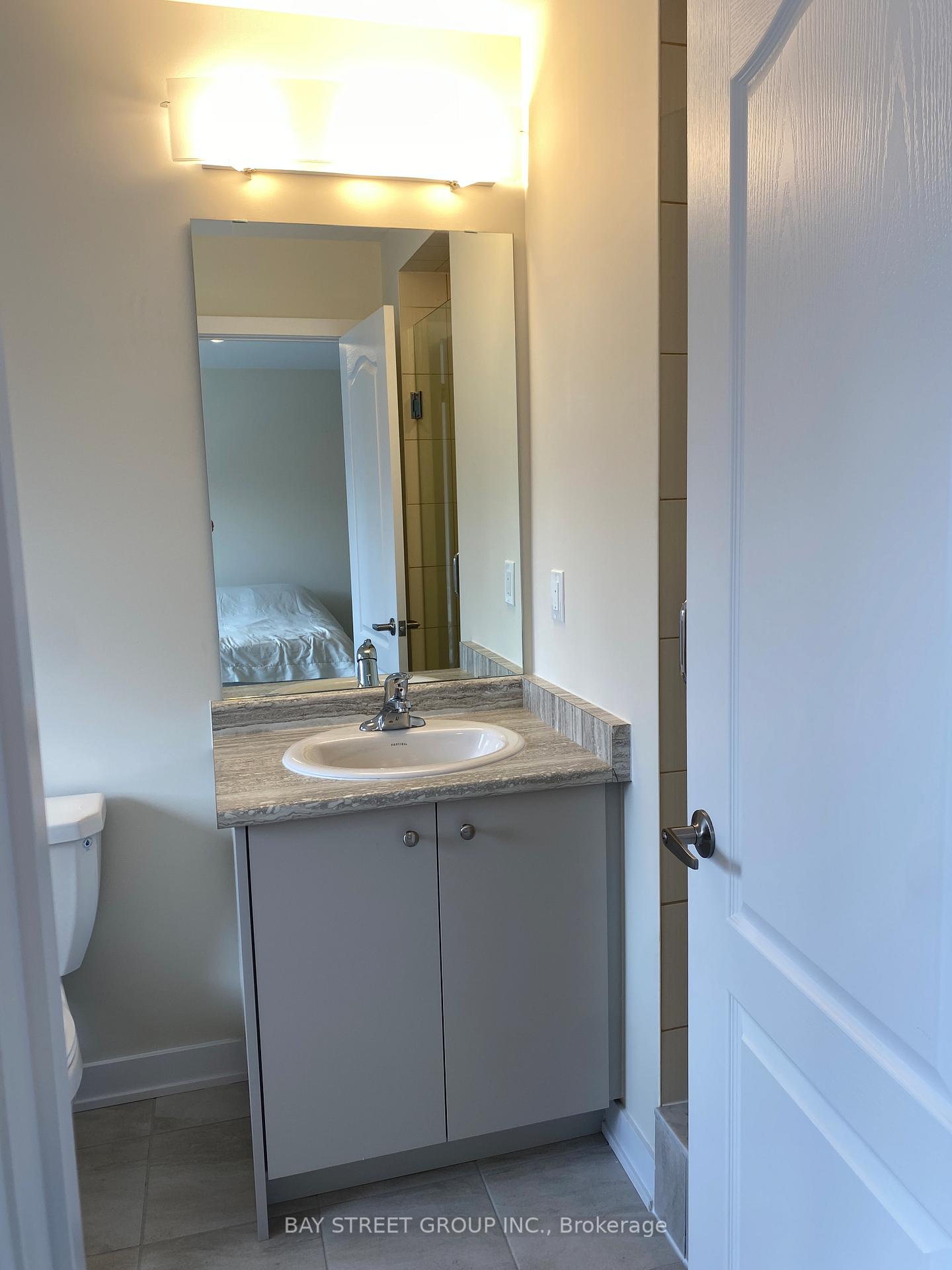 Photo 15 of 11 keelson Street, Welland, Dain City — HOMEH