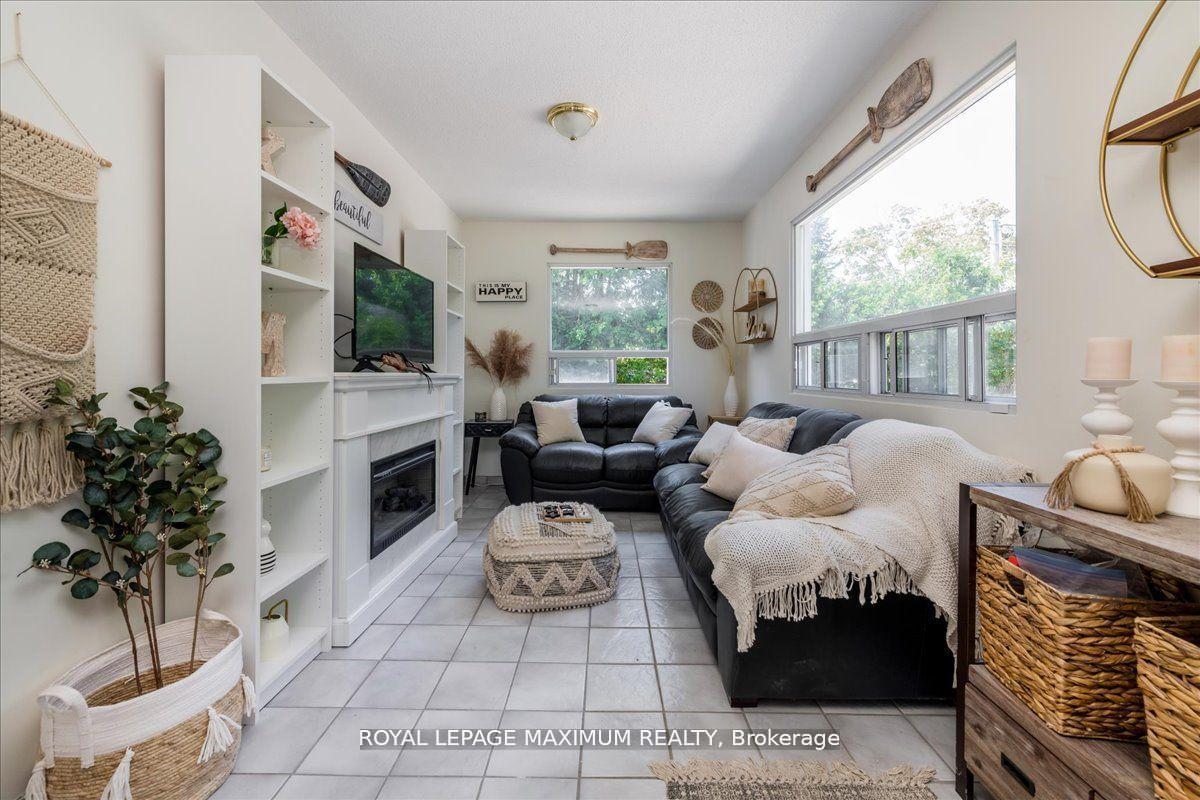 Photo 4 of 749 River Road E, Wasaga Beach — HOMEH