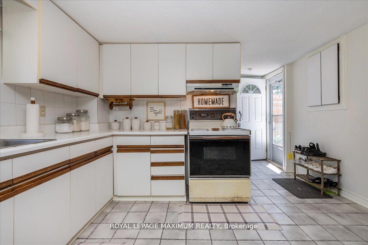 Photo 9 of 749 River Road E, Wasaga Beach — HOMEH